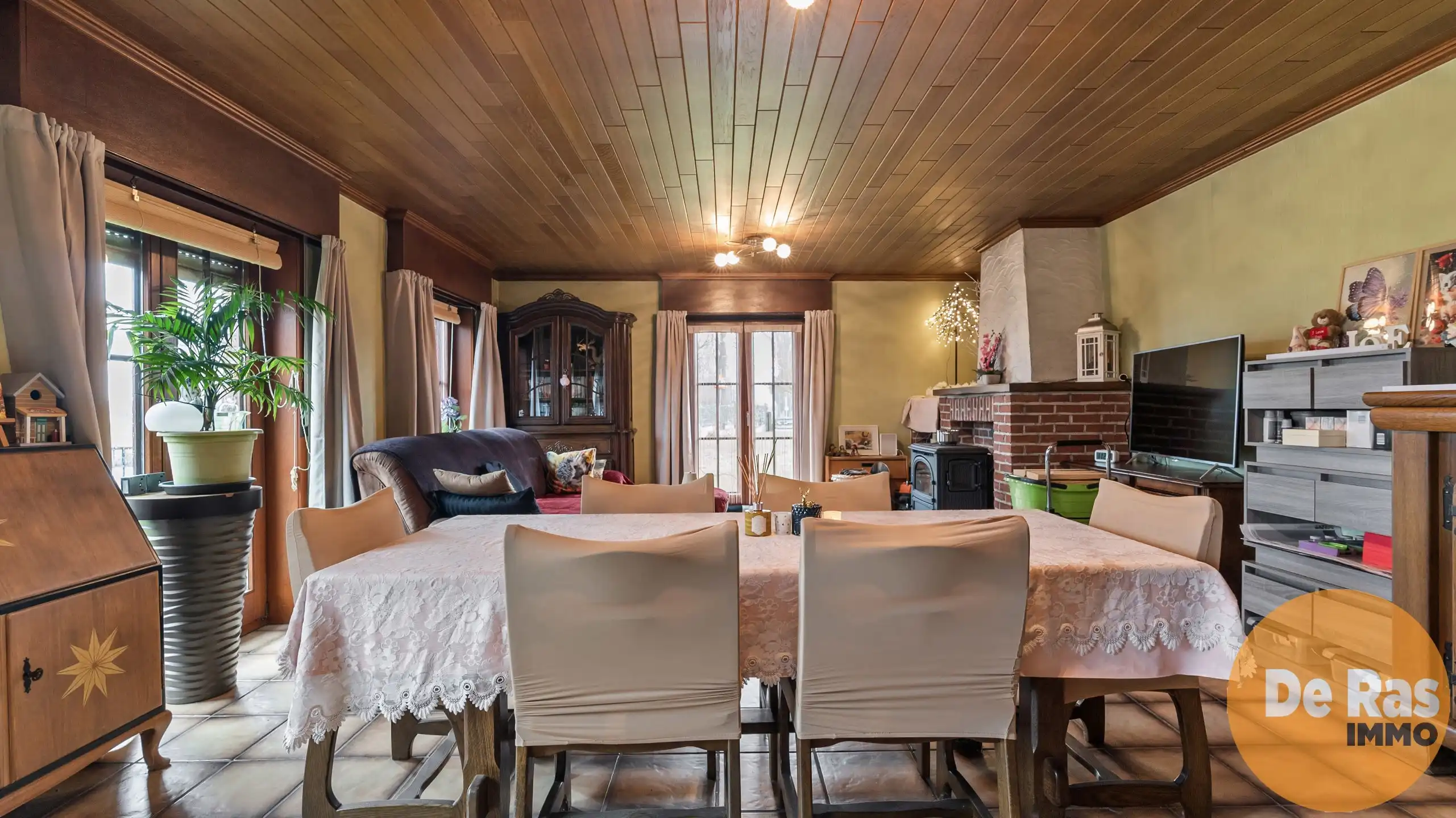 LOKEREN - Te renoveren woning met 2 slpks, garage en tuin foto 3