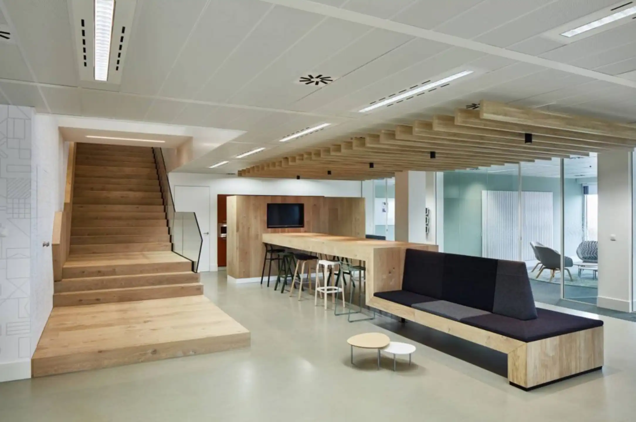 Kantoor te huur 3de verdieping foto 9