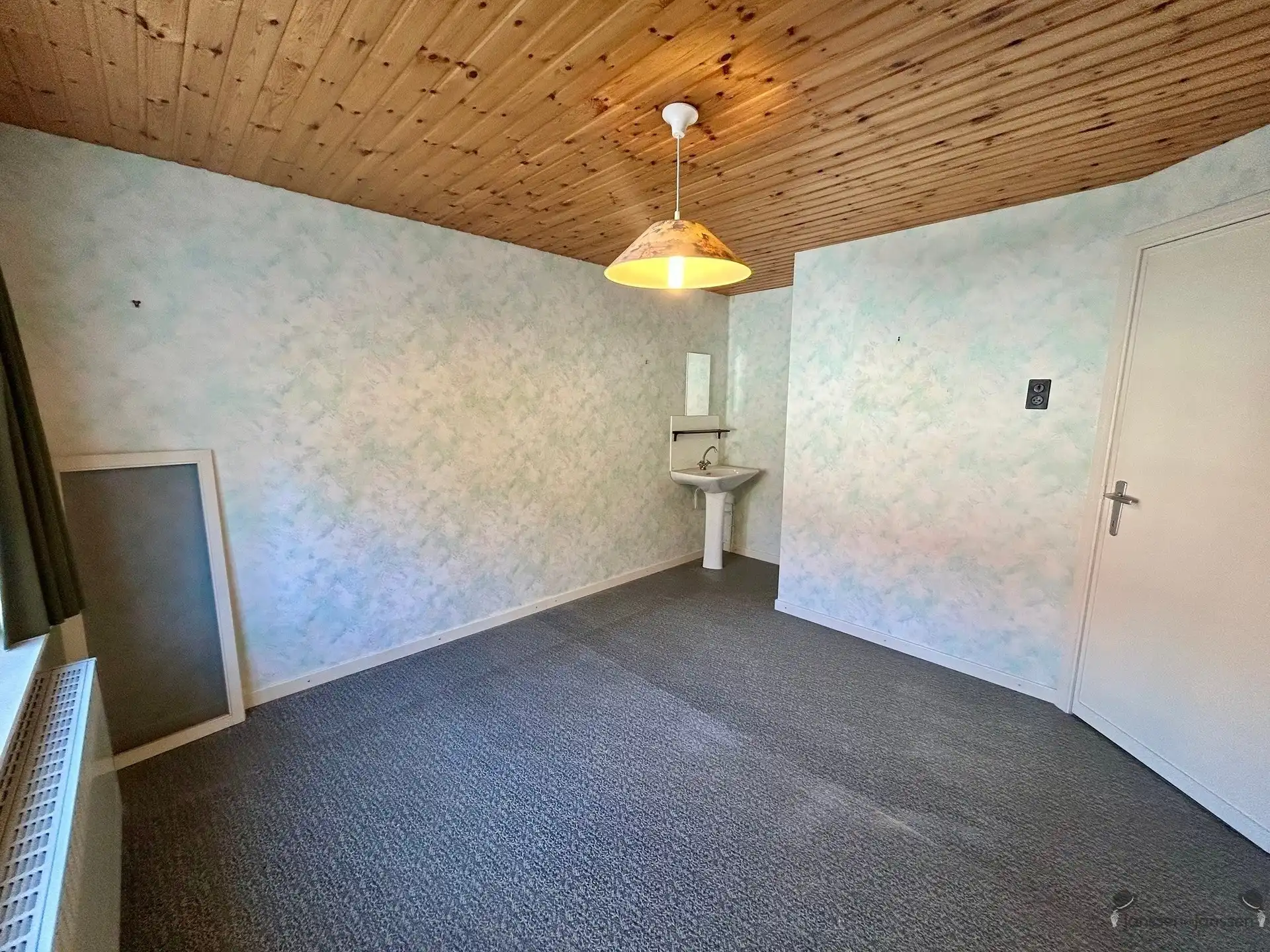 Ruime renovatiewoning gelegen in Hartje Hamm foto 23