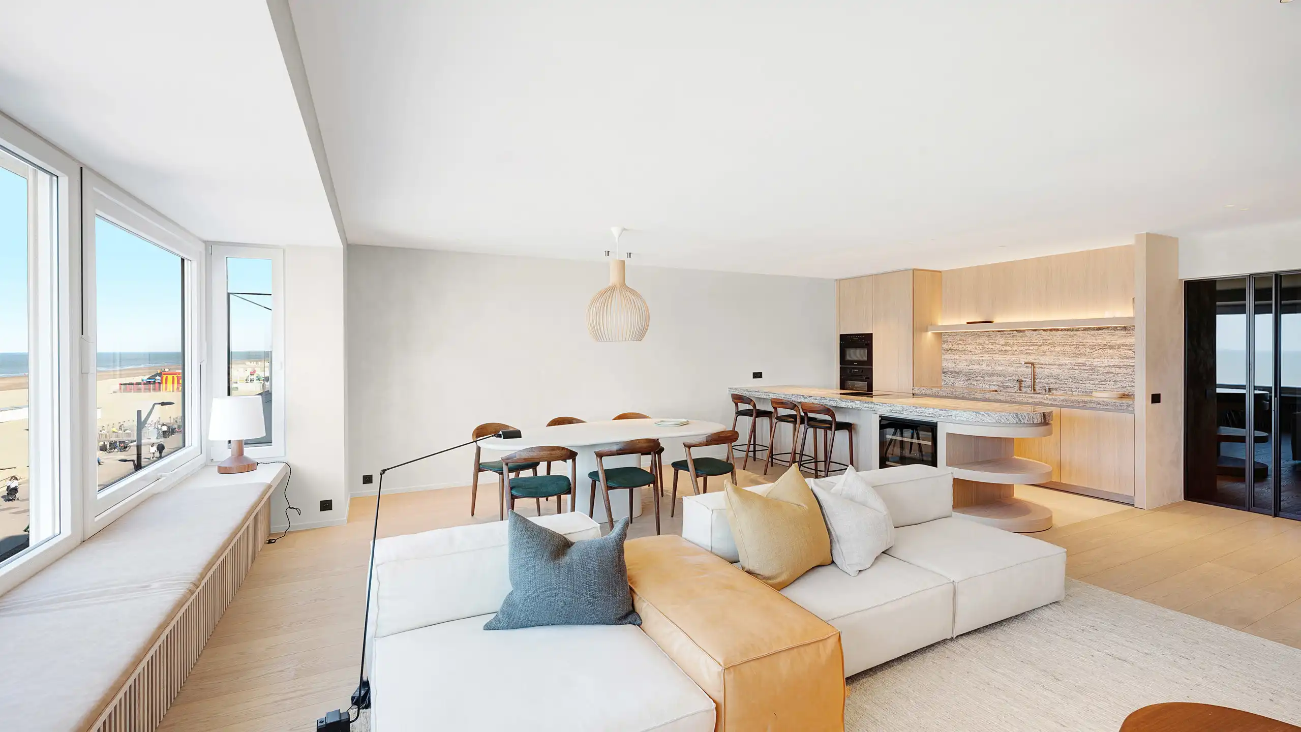Exclusief appartement met frontaal zeezicht op topligging foto 2