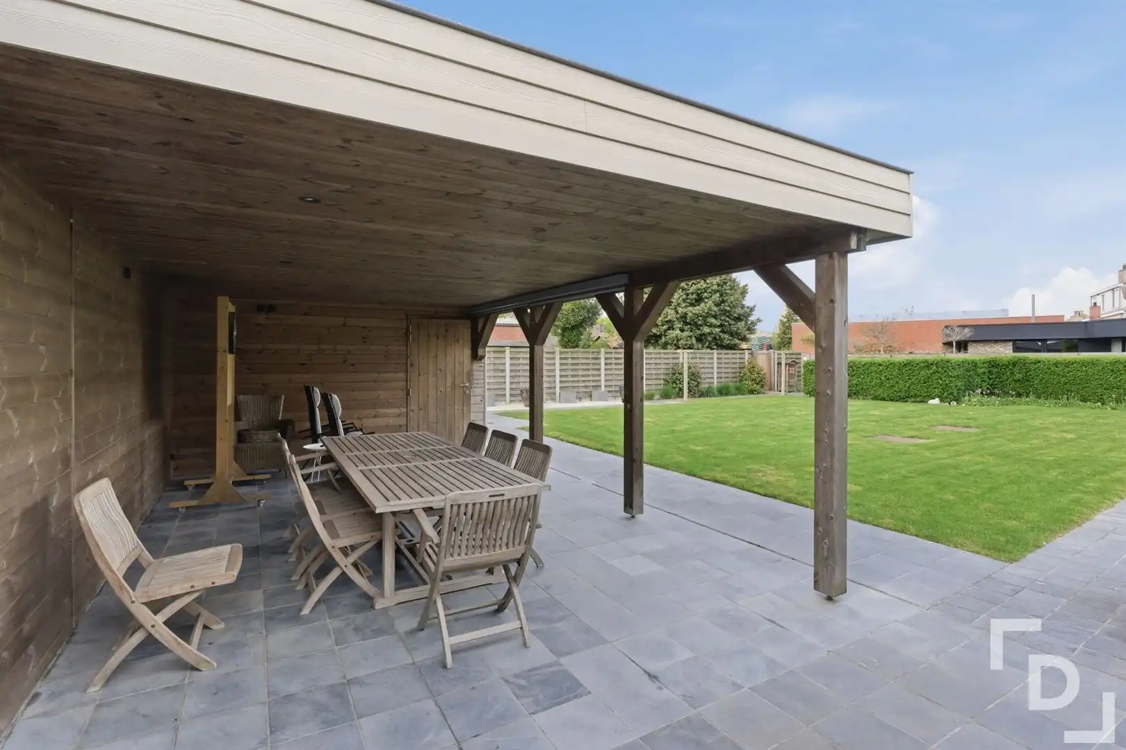 Statige villa met zuidgerichte tuin in Boezinge.  foto 39