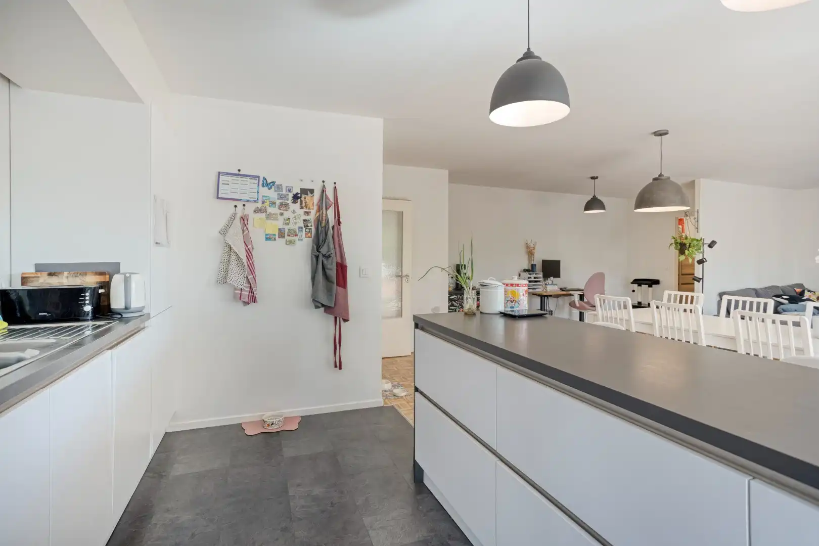 Gunstig gelegen gerenoveerd appartement met 2 ruime slaapkamers en groot terras vlakbij Leuven - EPC 186 kWh/m² - bewoonbare oppervlakte 104 m²     foto 12