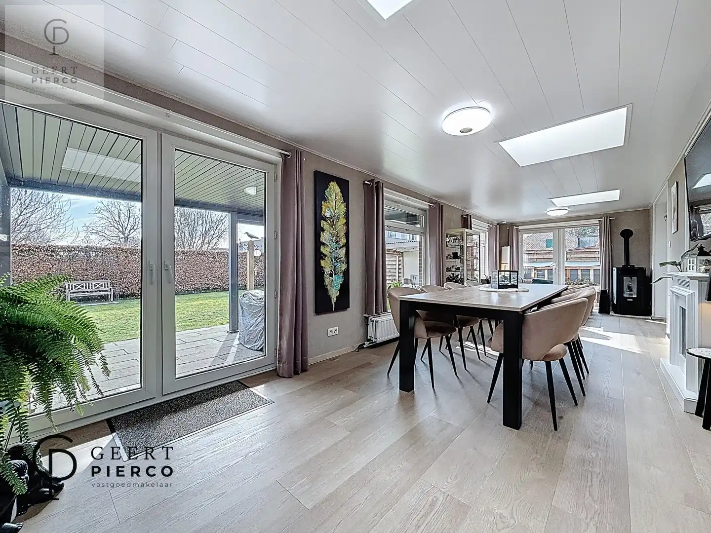 Knappe gerenoveerde gezinswoing foto 19