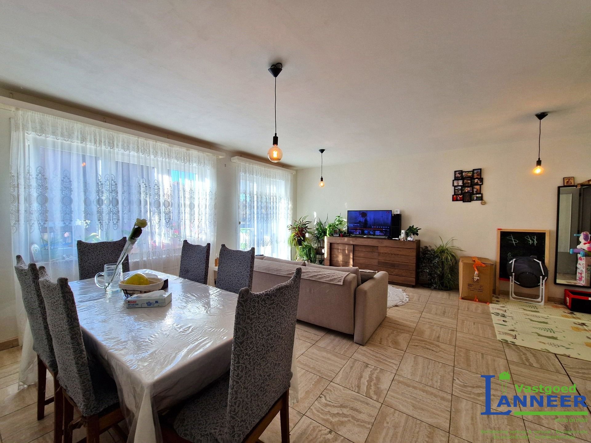 Appartement met 2 slaapkamers & garage nabij station Edingen foto 2