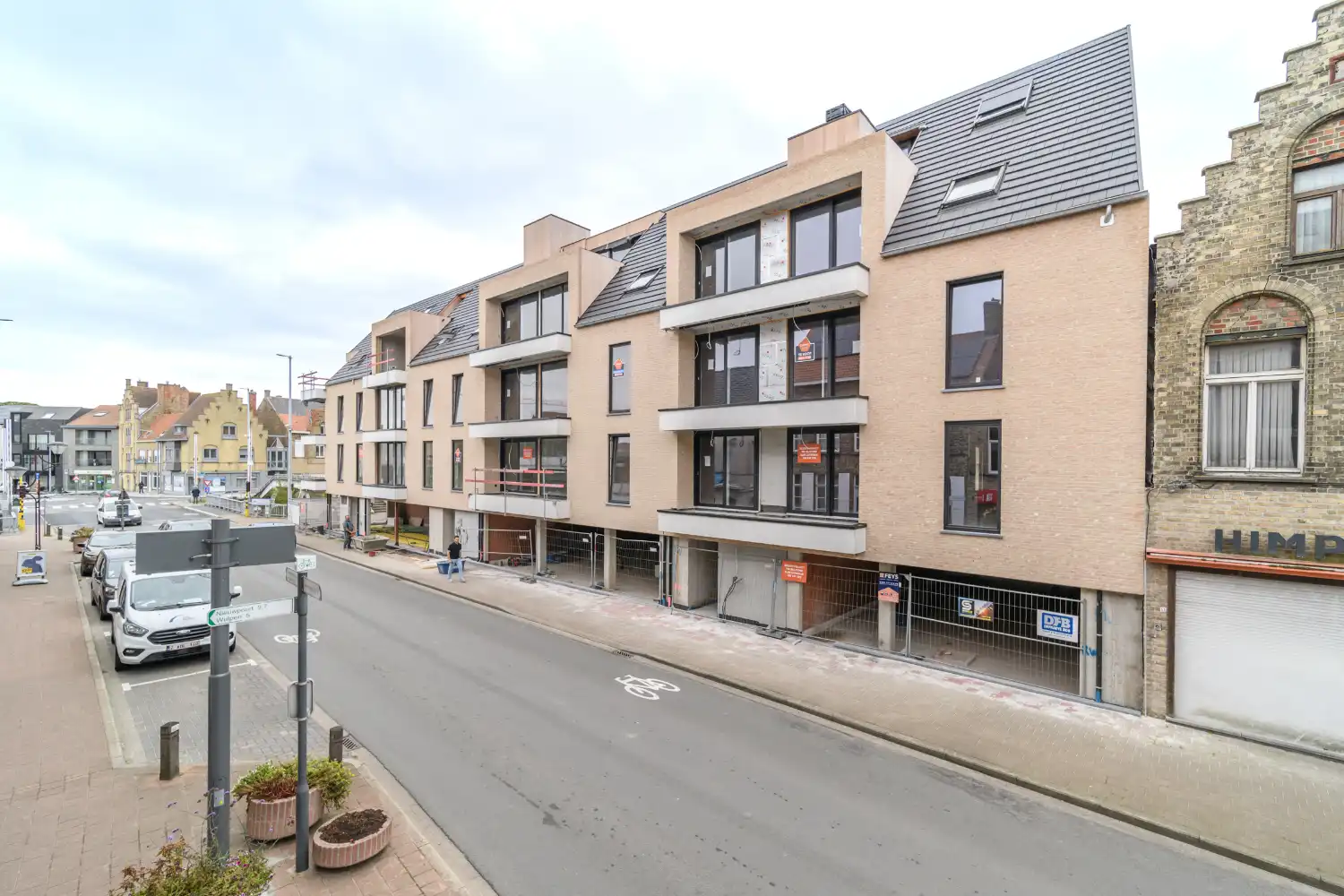 VEURNE: Nieuwbouwresidentie THE BRIDGE op enkele stappen van het bruisende centrum van Veurne, 17 appartementen met 2 of 3 slpks, op topligging! foto 2