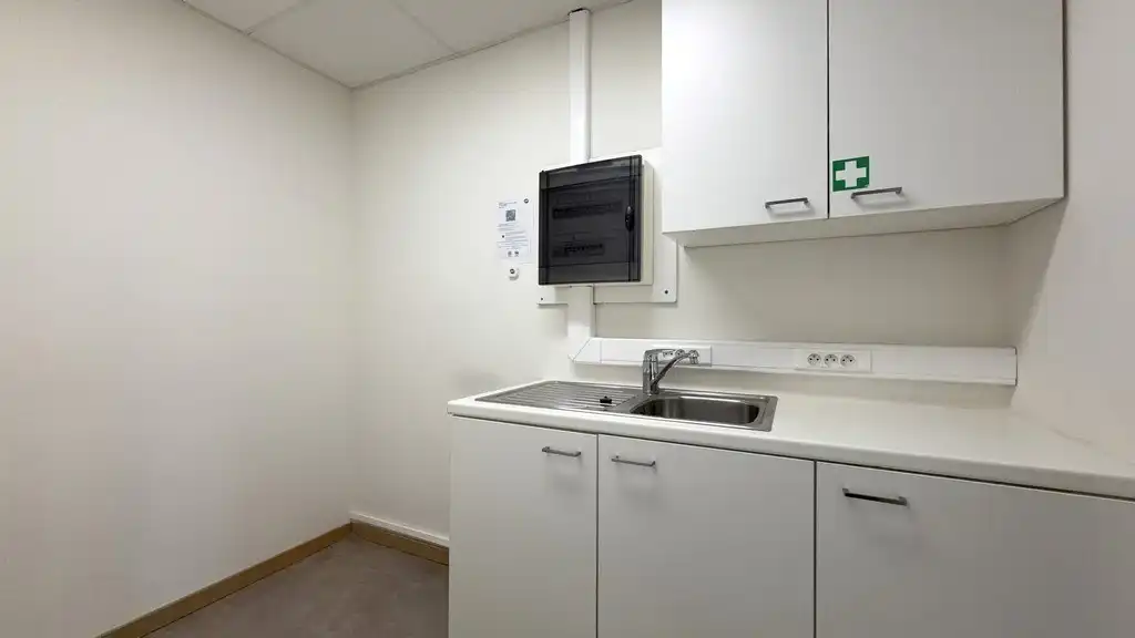 Gerenoveerde kantoren te huur op toplocatie nabij Singel te Antwerpen foto 8