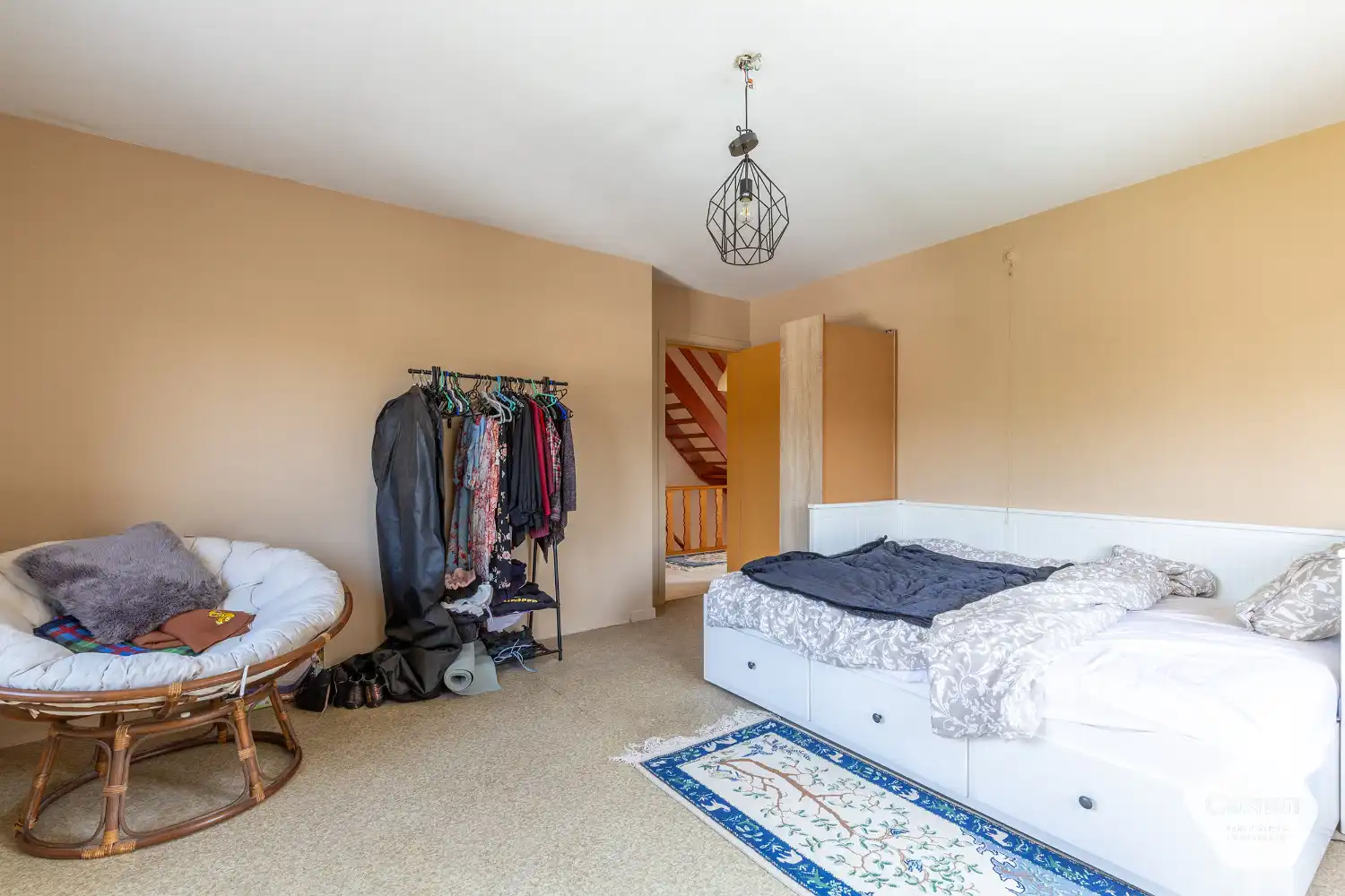Leuke & lichtrijke charmante half-open woning met 4 slaapkamers, garage en leuke tuin! foto 11