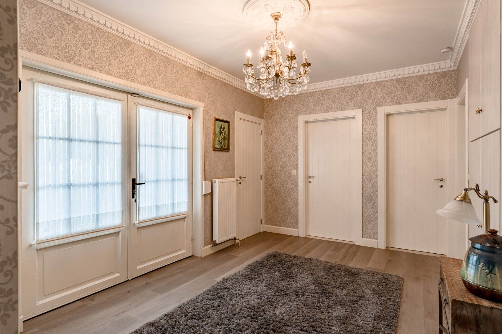 Ruim, goed afgewerkt gelijkvloers landhuis op een perceel van 13a20ca  nabij het centrum van Neeroeteren!  foto 5