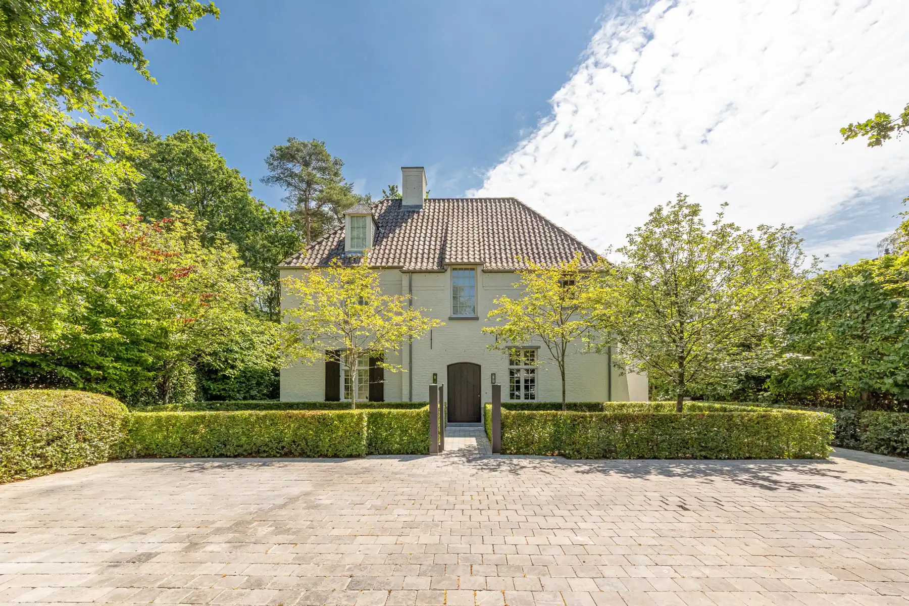 Tijdloze villa op ca. 1788 m² voor het centrum van Schilde foto 36