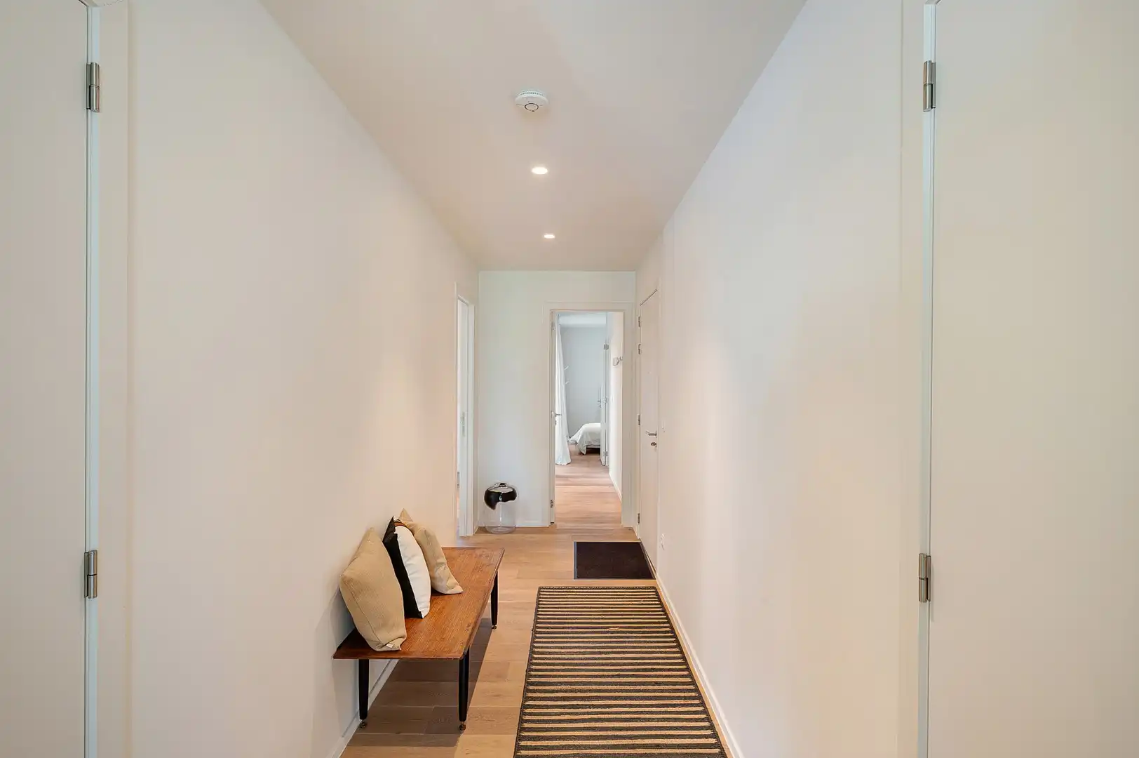 Uitzonderlijk tuinappartement met frontaal zicht op het Duinenwatermeer. foto 19