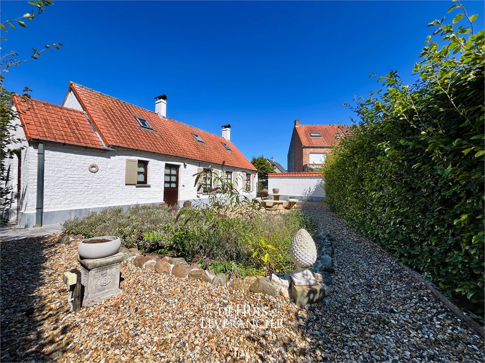 Authentiek vissershuis met tuin in hartje Koksijde foto 2