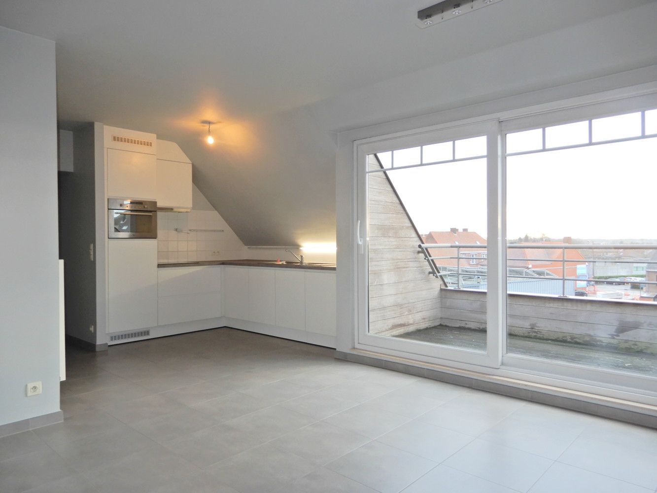 Appartement te Oostrozebeke. foto 8