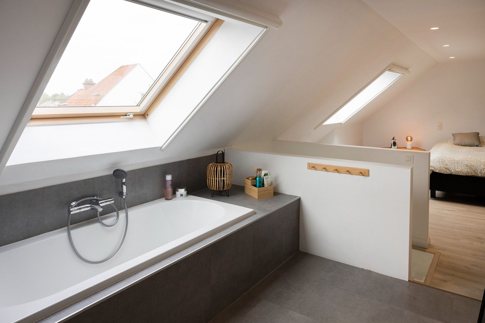 Grote woning met 4 slpks, 2 badks, ... foto 17