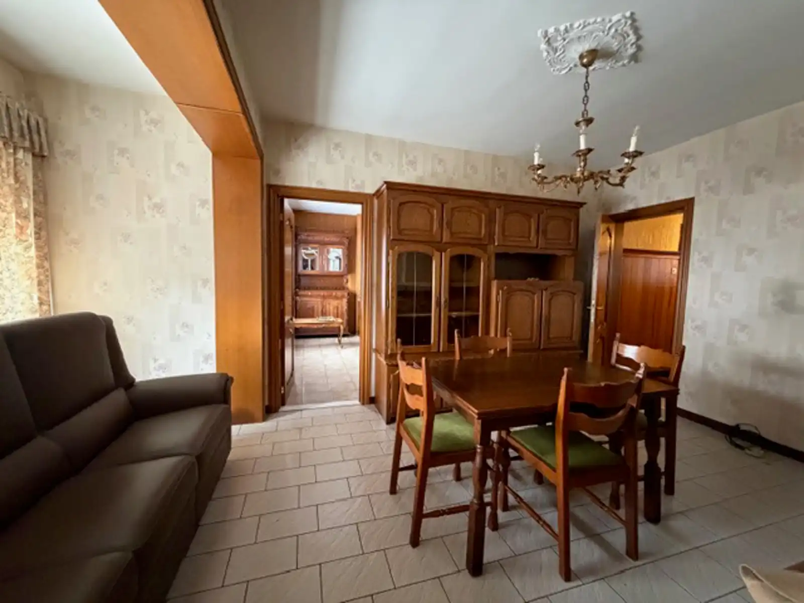 Ruime woning met tuin en garage te Landen (Attenhoven) foto 5