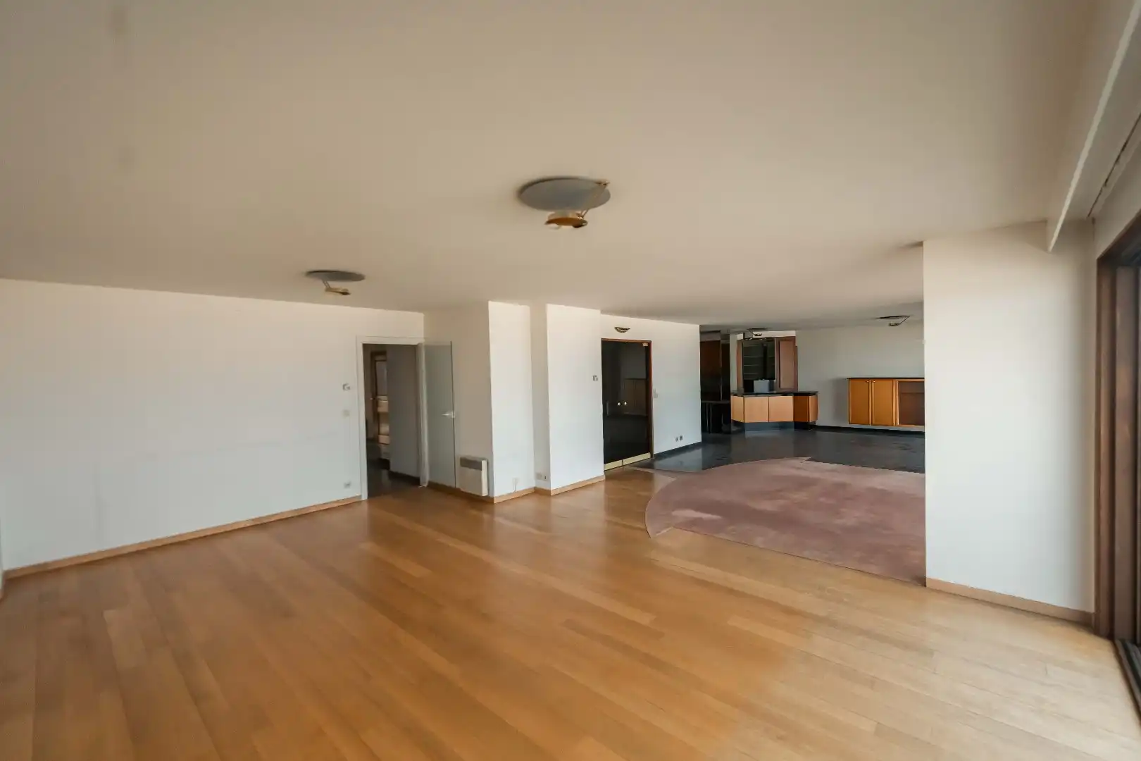 Ruim appartement met 3 slaapkamers en frontaal zeezicht foto 3