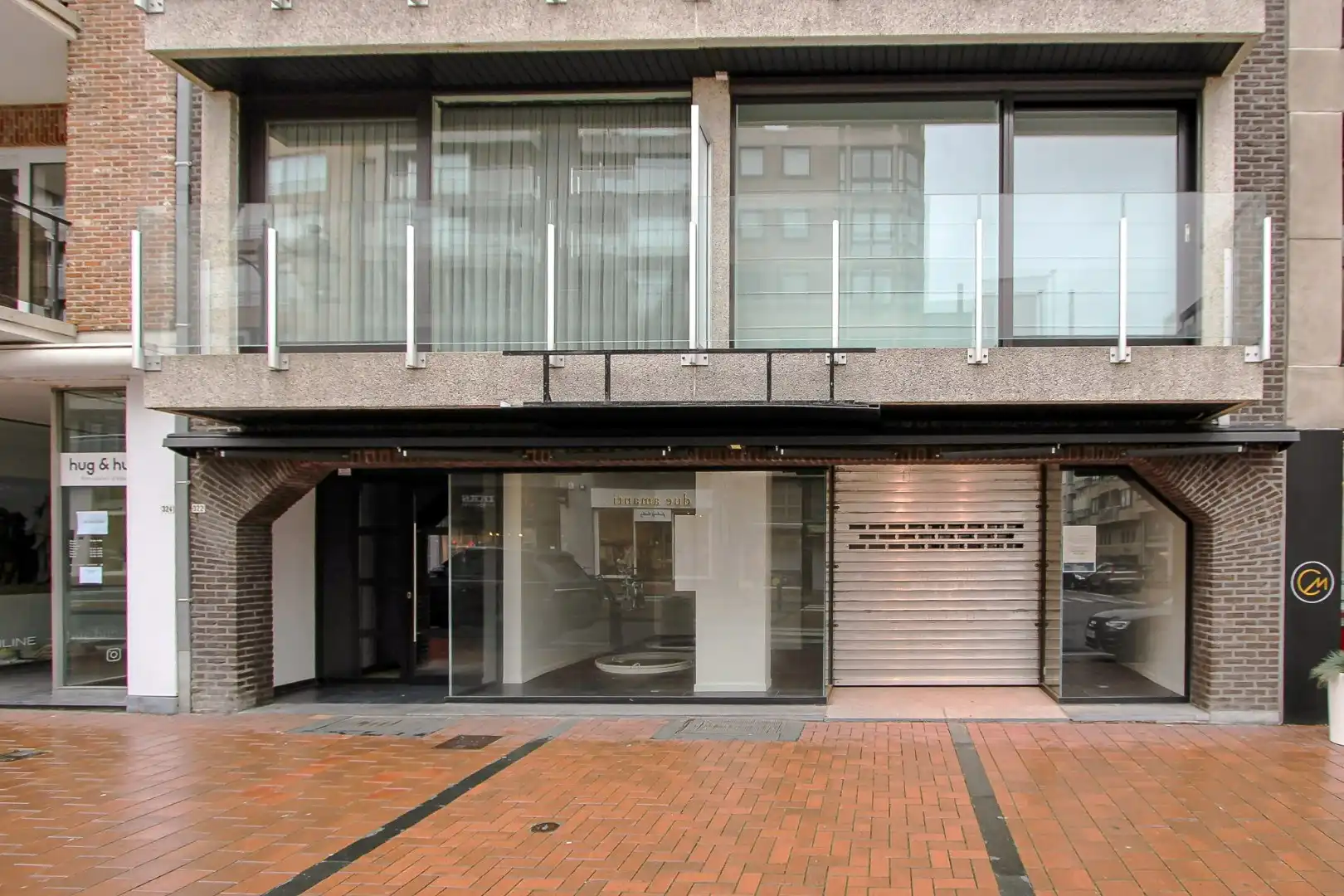 Breed instapklaar handelspand 320 te huur Knokke  foto 8