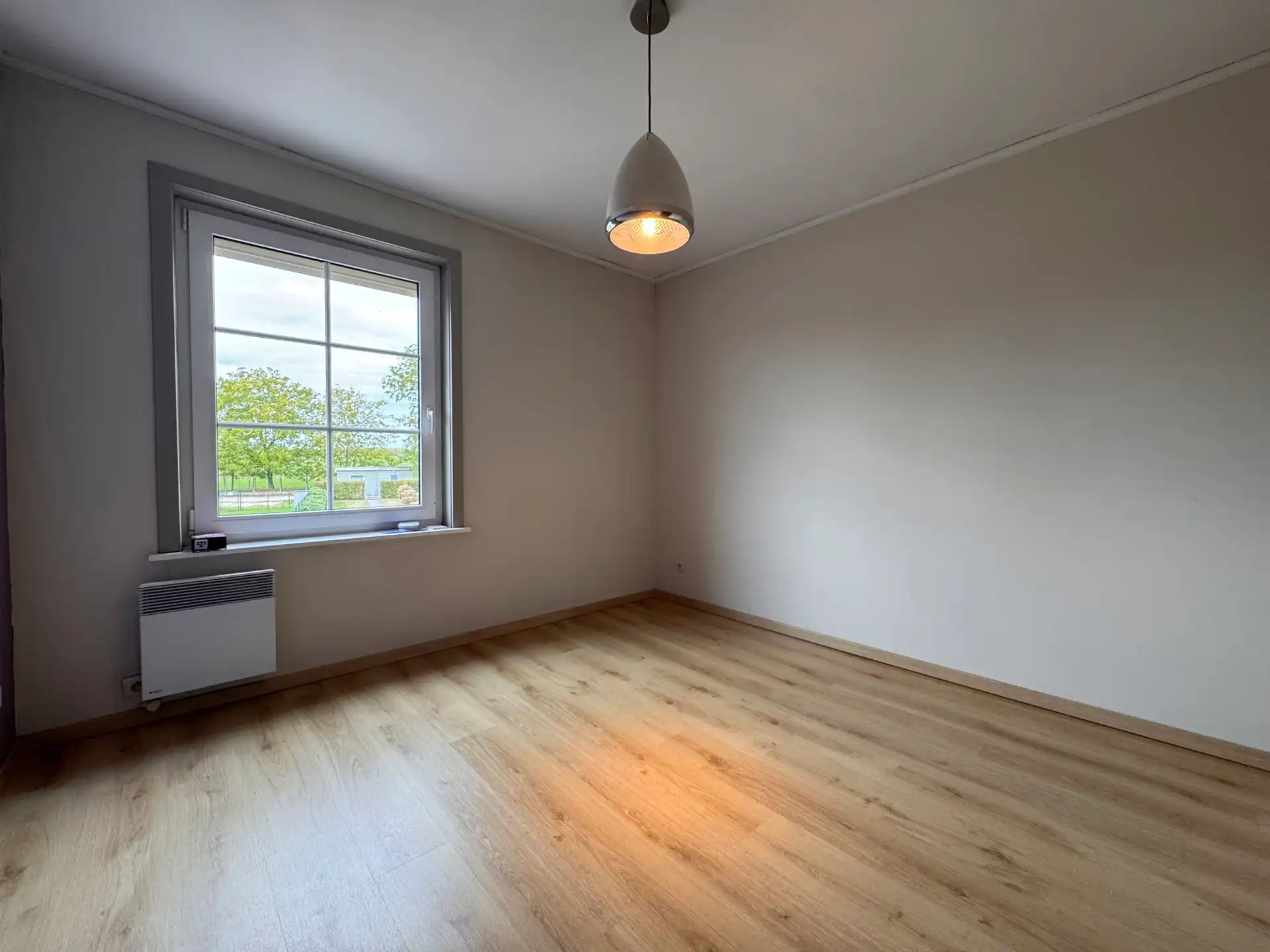 Moderne woning met drie slaapkamers en tuin te Linter foto 8