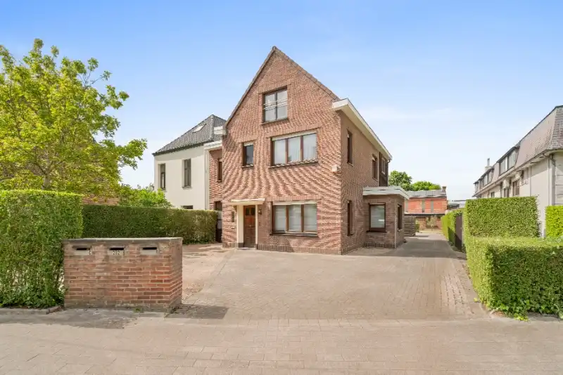 --- OPPORTUNITEIT --- building bestaande uit 3 appartementen (5% netto huurrendement)! foto 42