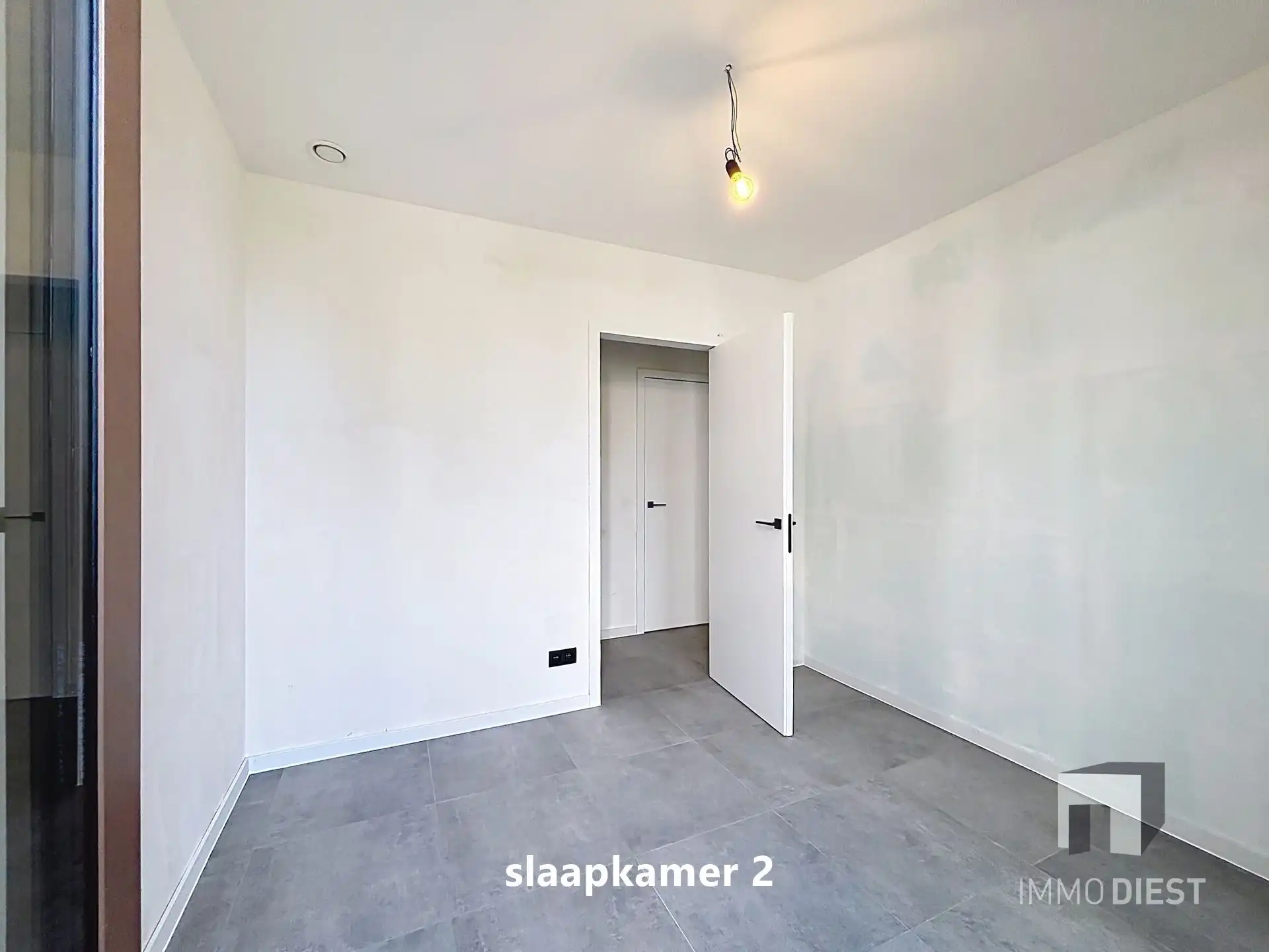 Gelijkvloers appartement met 2 slaapkamers. foto 16