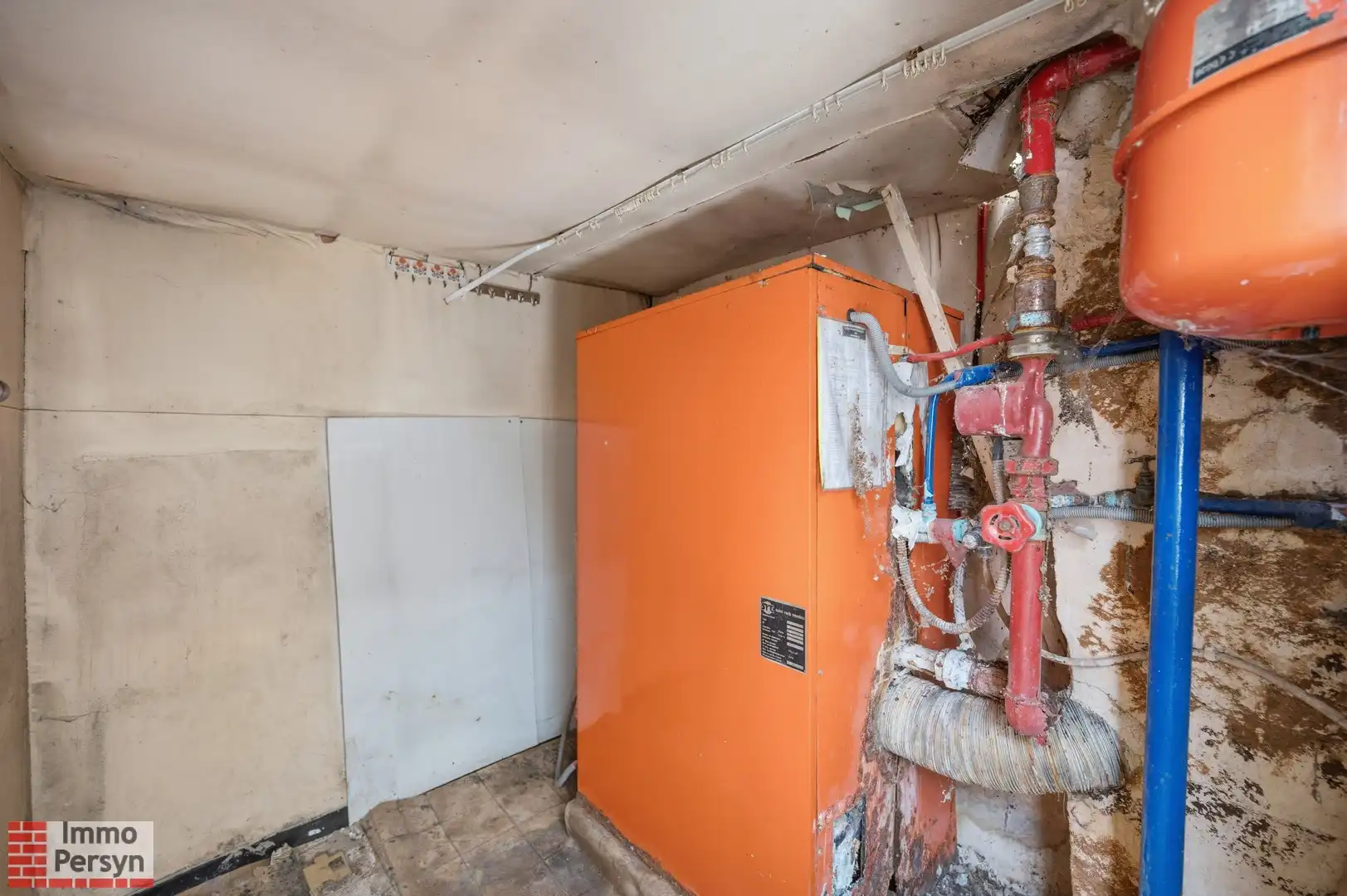 Te renoveren rijwoning met tuin in hartje Zichem foto 8