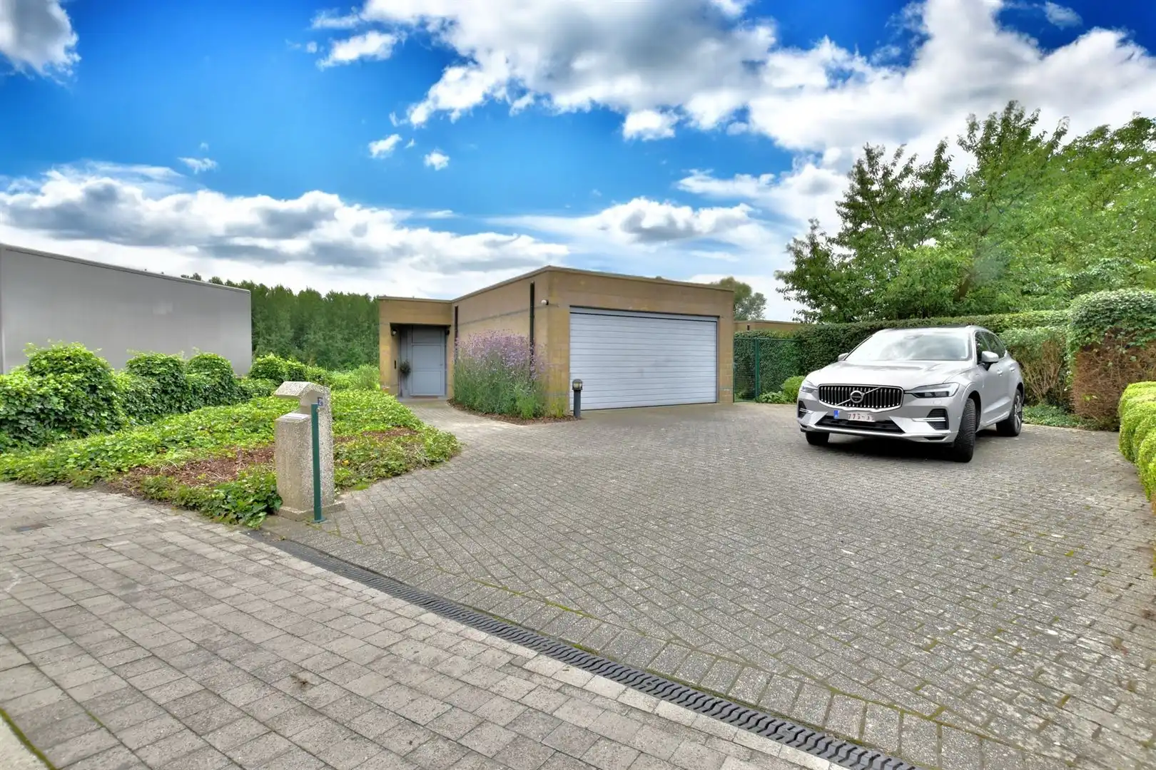 Uitzonderlijke woning te huur in het landelijke Denderbelle foto {{pictureIndex}}