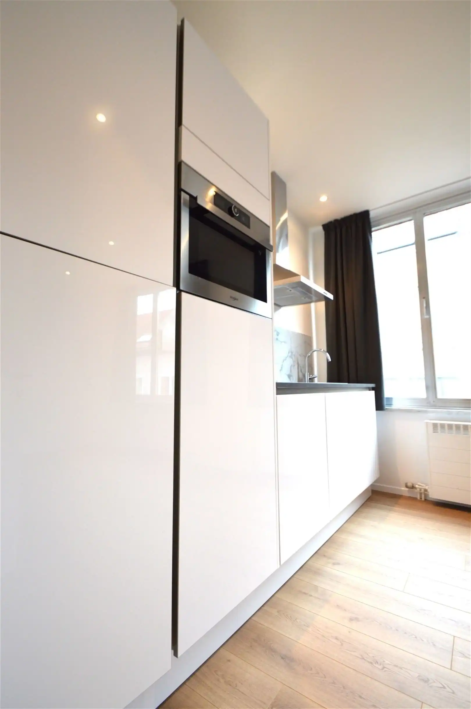 Compleet gerenoveerd appartement in hartje centrum foto 8