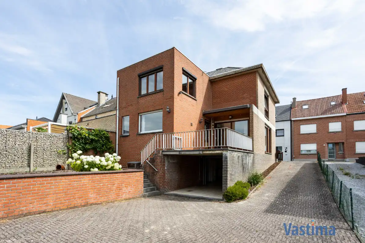 Op te frissen gezinswoning met 4 slaapkamers en zuidwestgerichte tuin foto 26