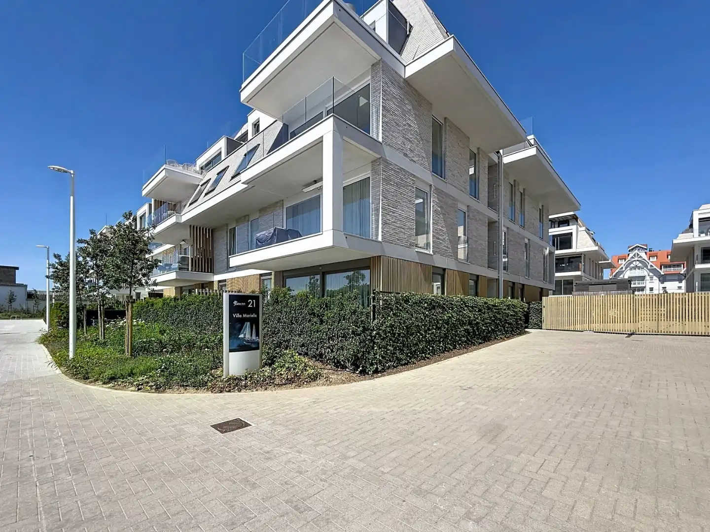 Luxueus duplexappartement met twee terrassen en panoramisch uitzicht nabij de jachthaven foto 2