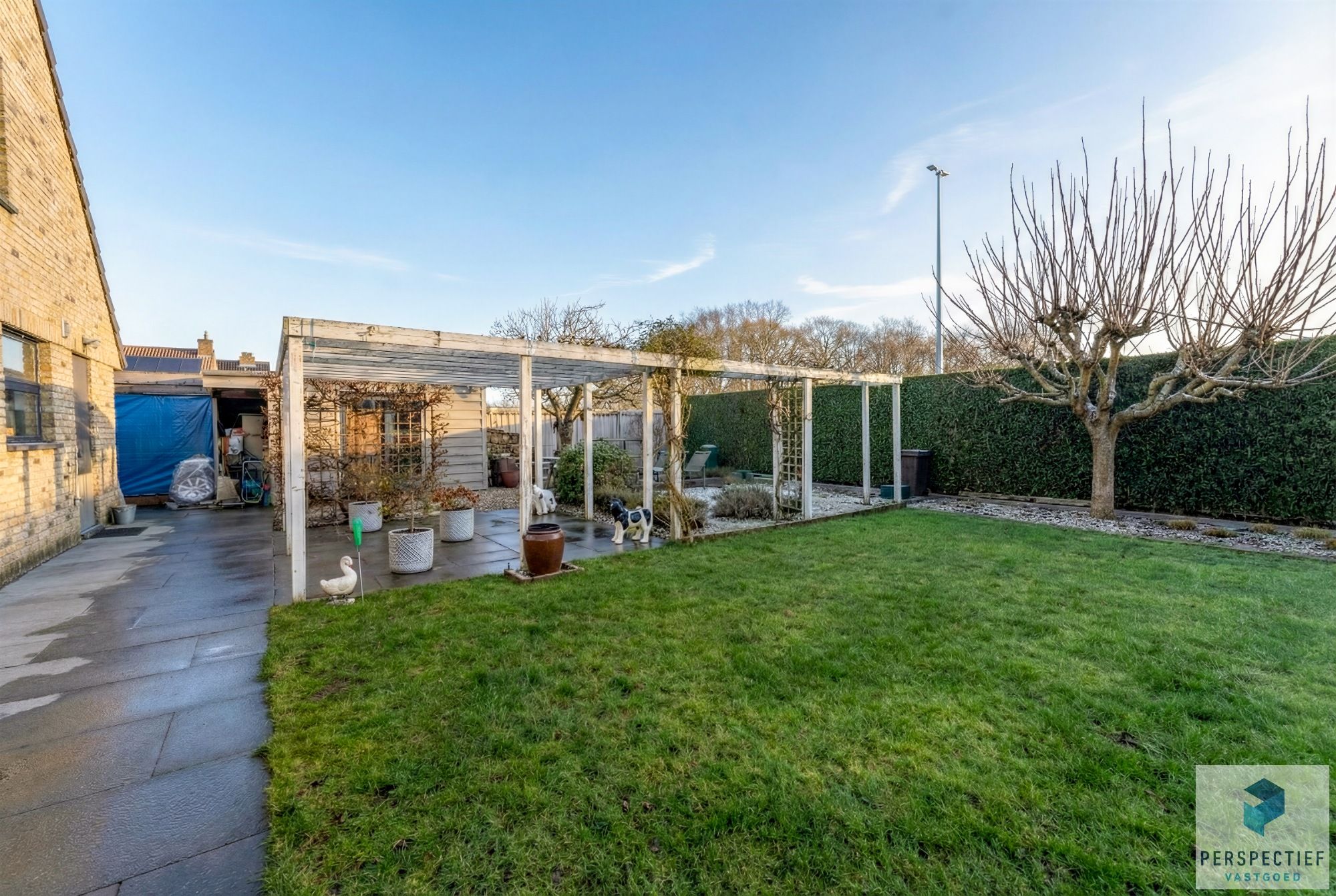 Centraal gelegen instapklare woning op 734 m² met mooie tuin foto 25