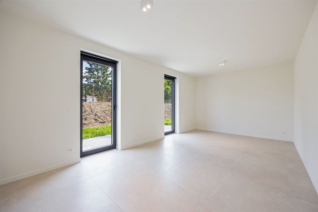 Moderne half-open nieuwbouwwoning met zicht op de Kempische Vaart foto 4
