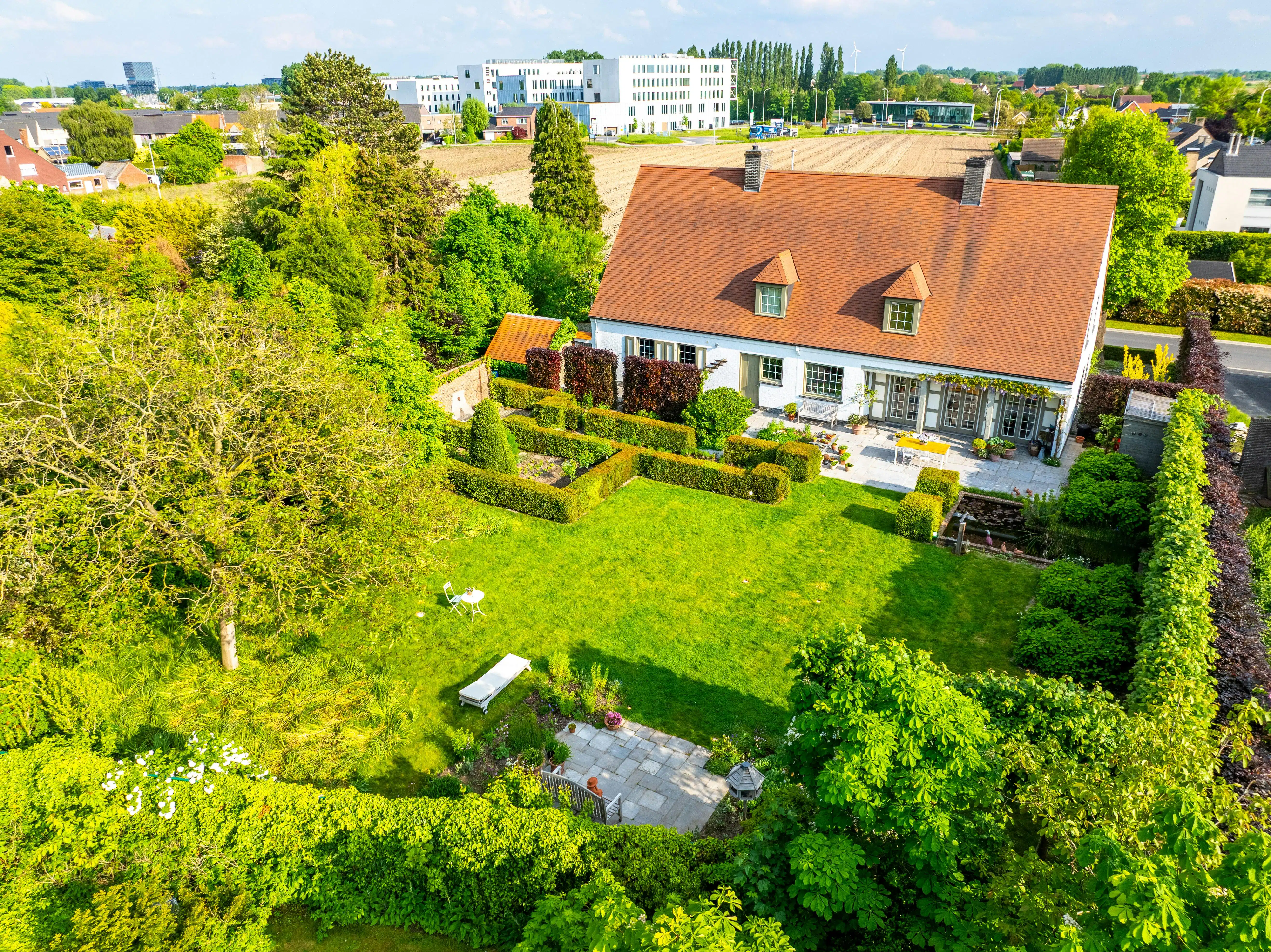 Exclusieve villa nabij het Sterrebos in Rumbeke foto 23