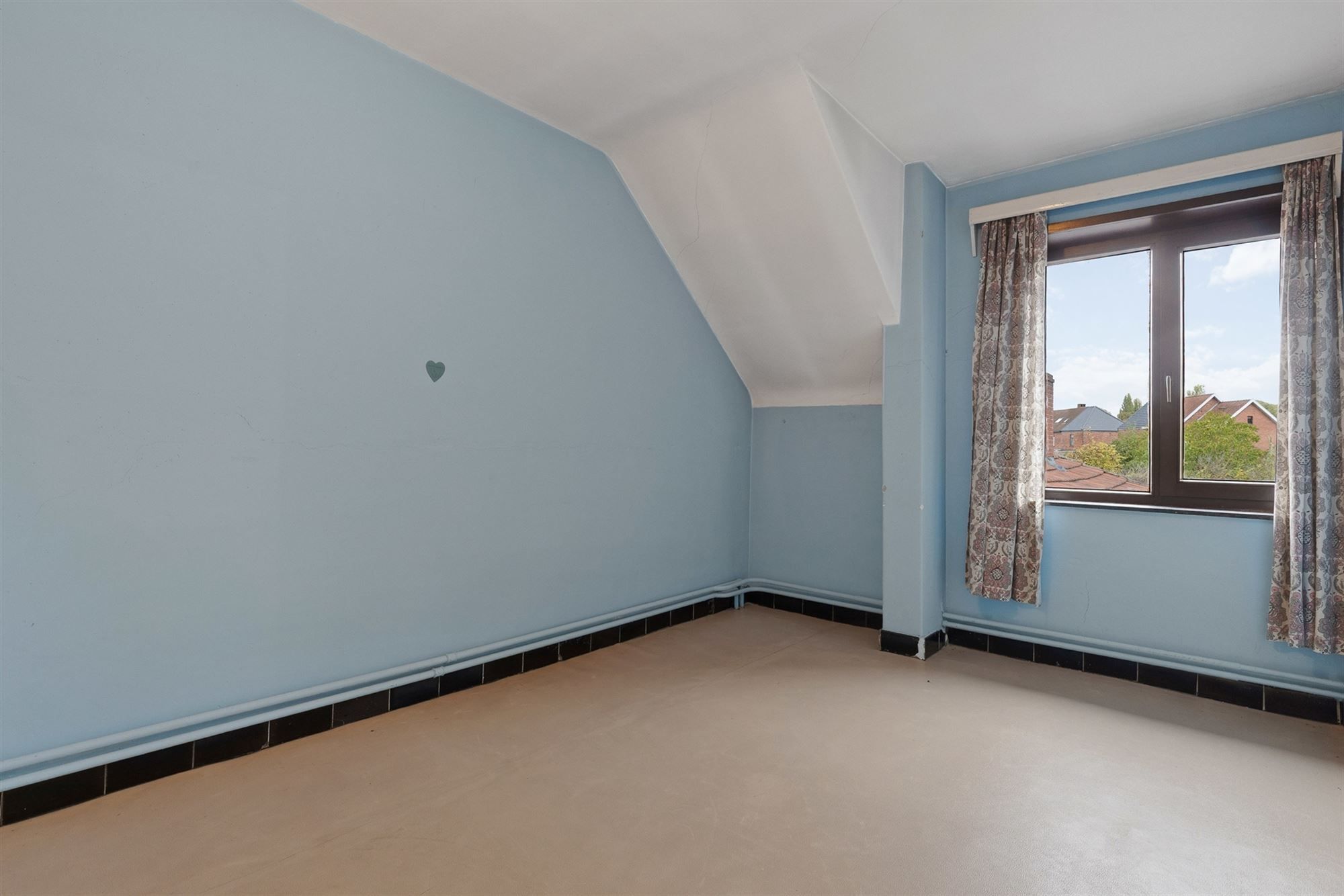 WONING MET VELE MOGELIJKHEDEN OP PERCEEL VAN 5A69CA TE BERINGEN foto 14