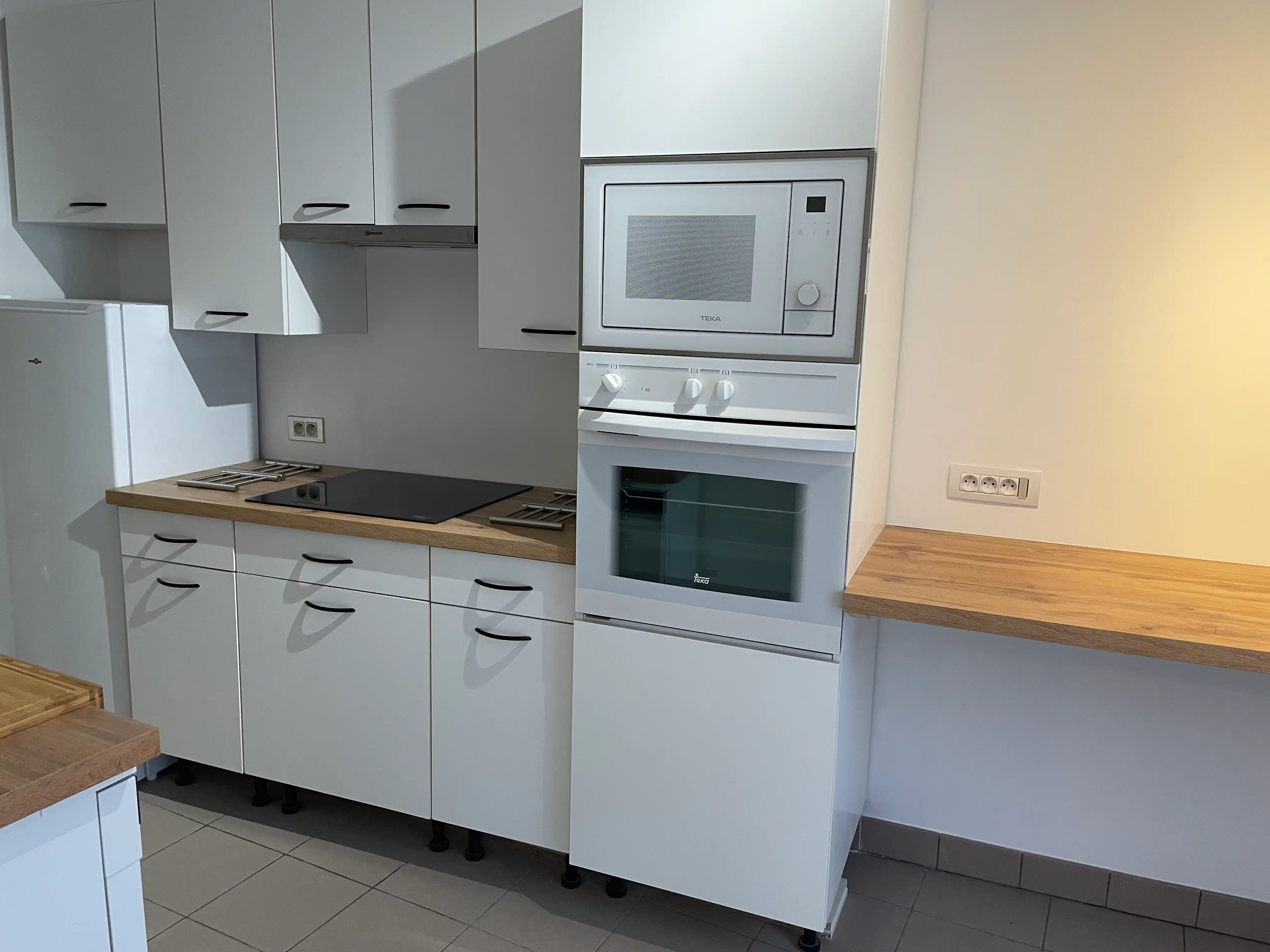 Gunstig gelegen instapklaar twee slaapkamer appartement + ruim terras foto 9