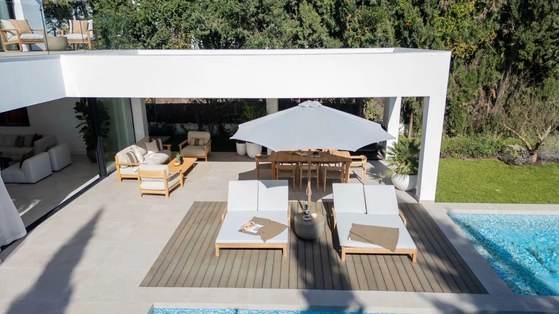 Exclusieve leefstijl in El Paraíso – waar modern design en luxe elkaar ontmoeten foto 26