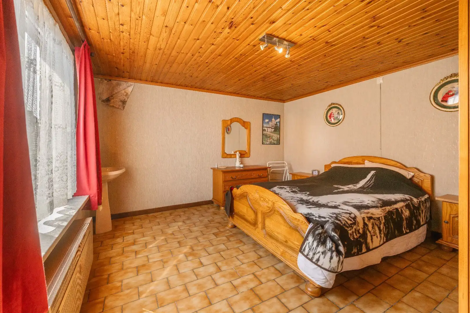 LANDELIJK GELEGEN WONING MET POTENTIEEL IN TIELT (MEULEBEKE) foto 7