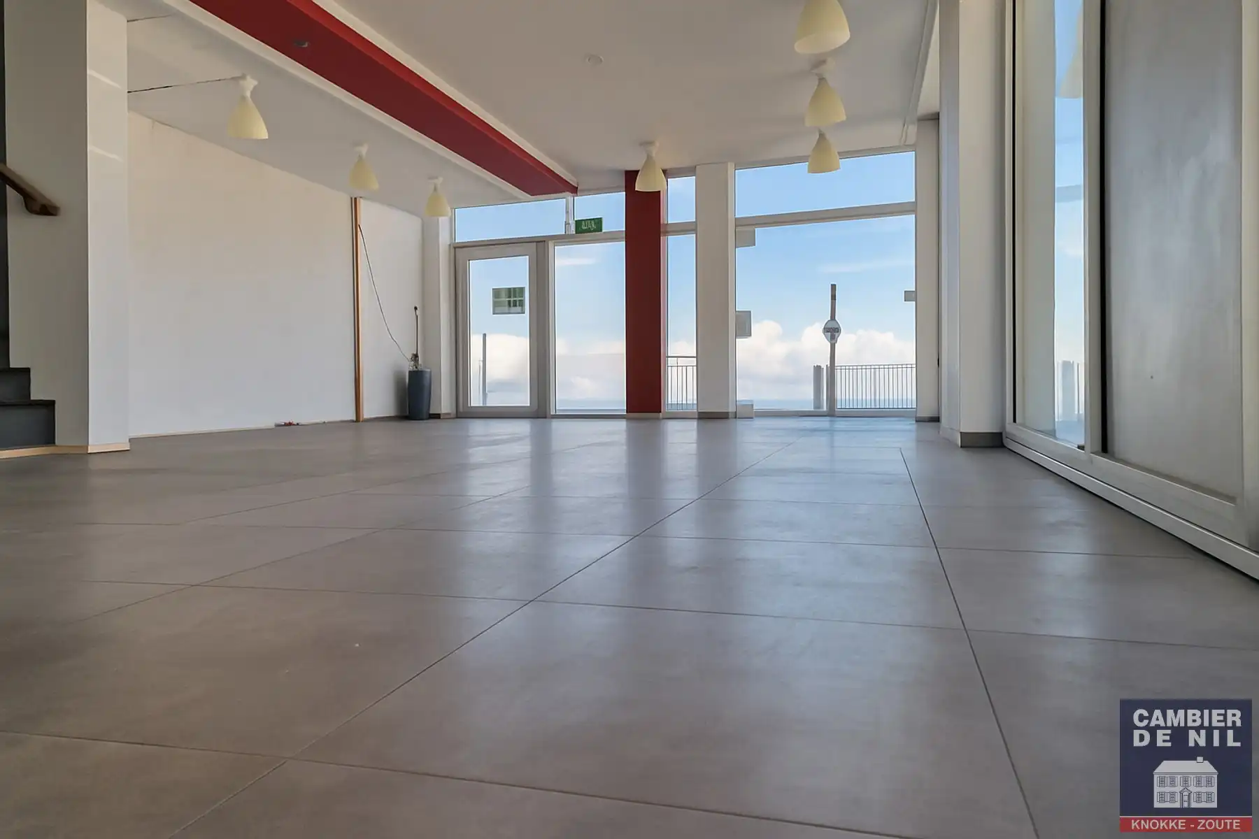 Zeedijk Het Zoute handelspand te huur op toplocatie  foto 2