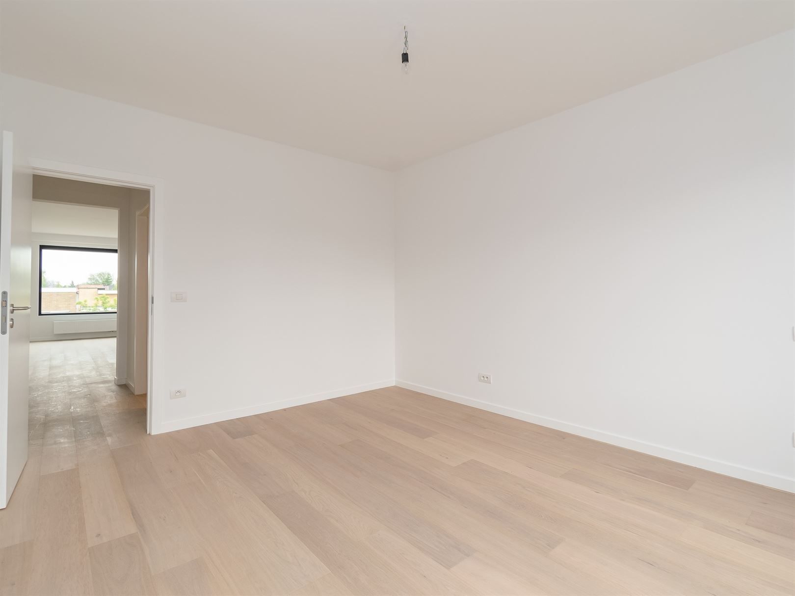 Licht en ruim 2-slaapkamerappartement met zuid georiënteerd terras.  foto 14