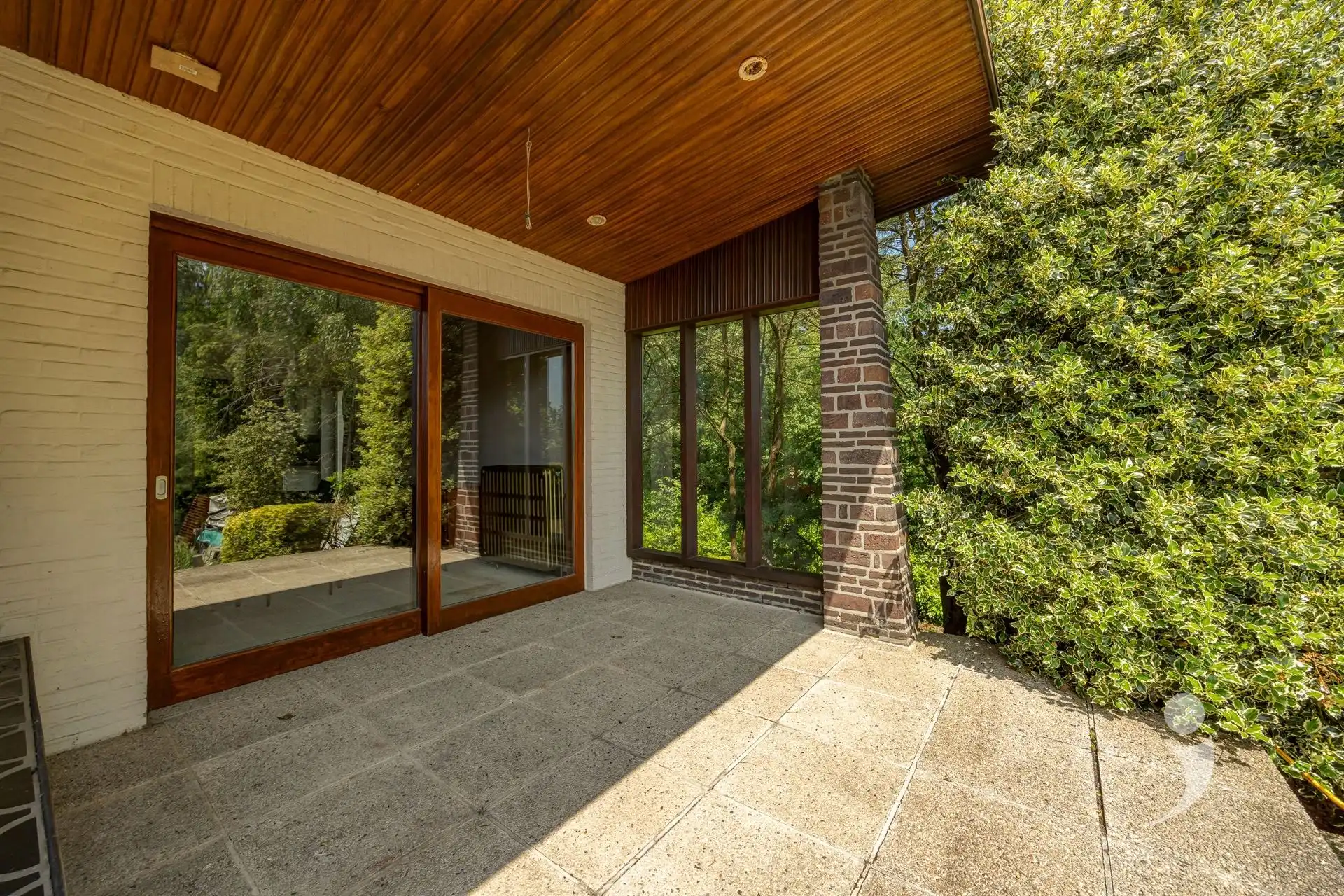 Ruime te renoveren woning!  foto 31