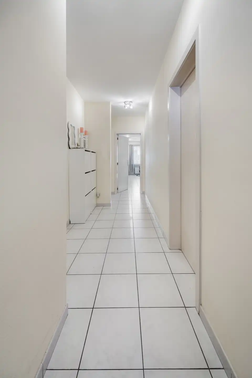 Opbrengsteigendom met 3 verhuurde appartementen nabij stad  foto 12