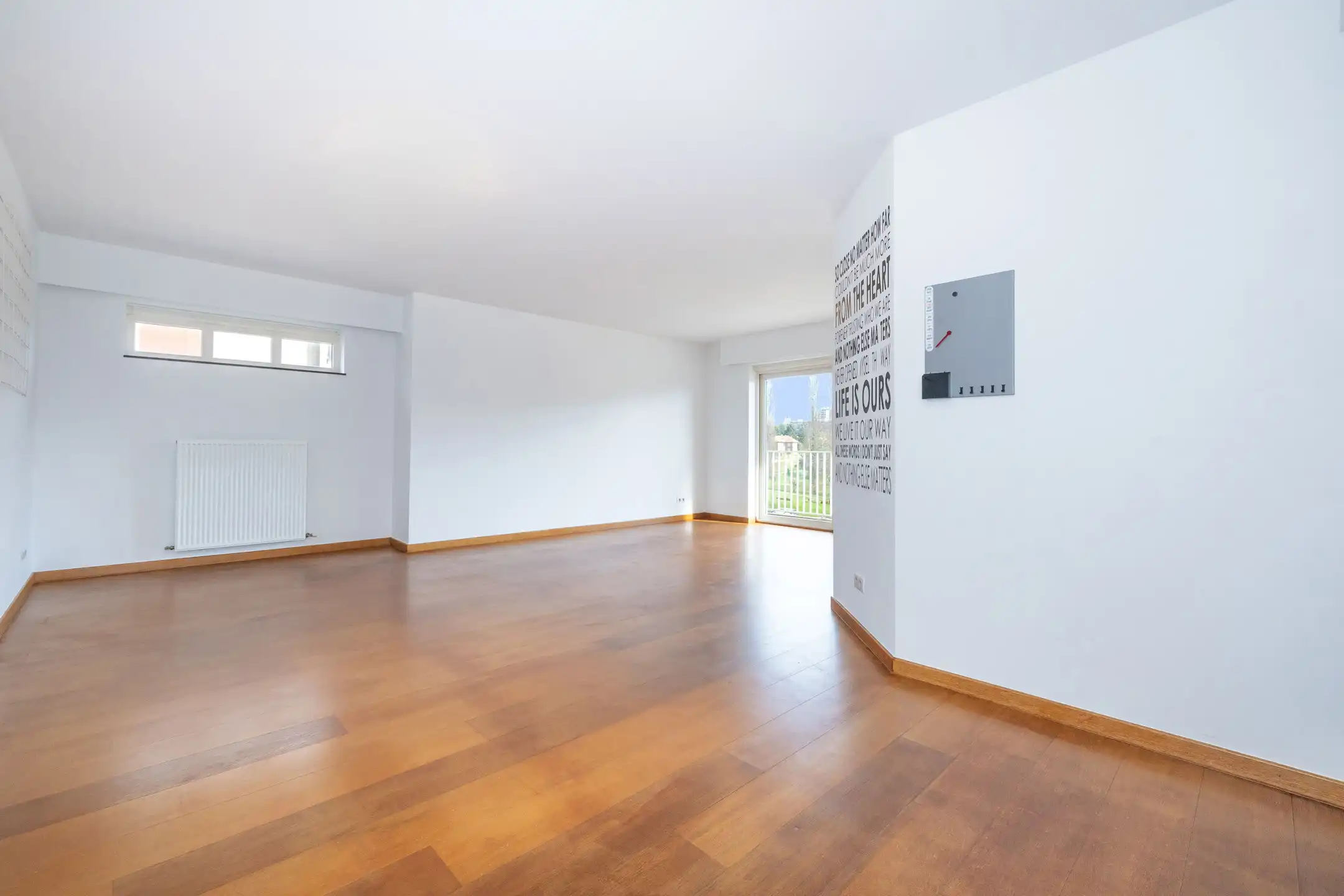 Mooi recent appartement met 2 slaapkamers en parking foto 4