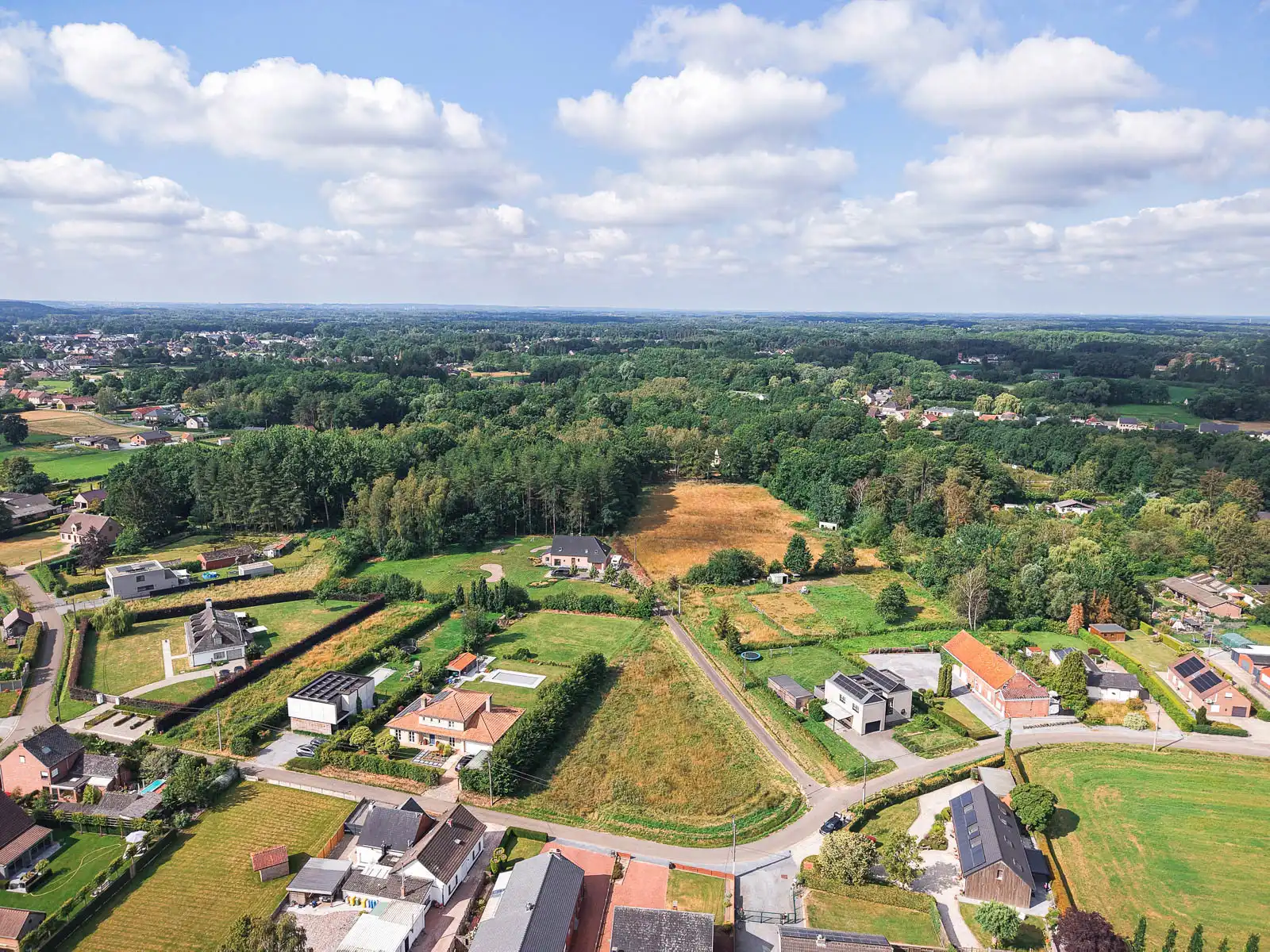 Perceel met mogelijkheden om uw droomproject te realiseren foto 6