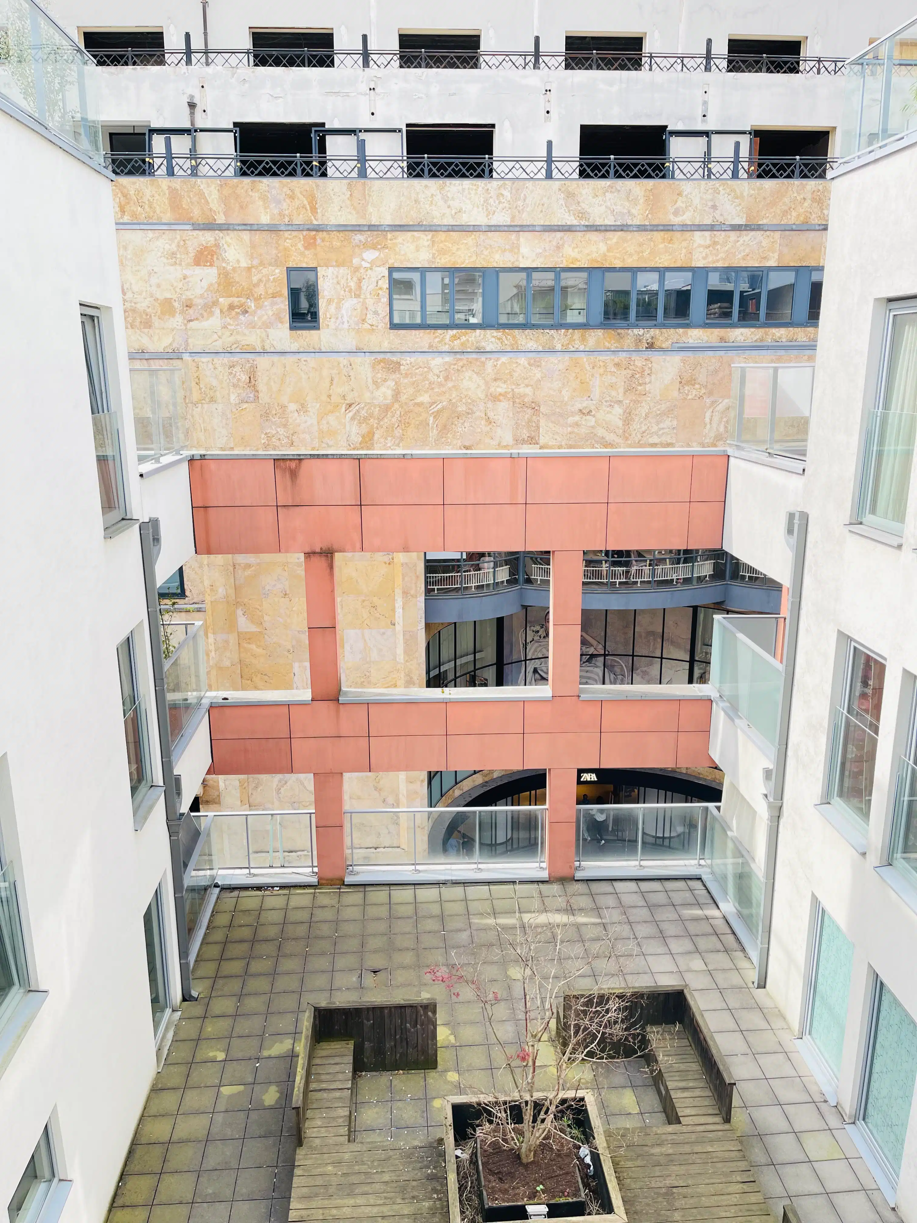 Trendy 2-slaapkamerappartement + ruim terras en staanplaats foto 21