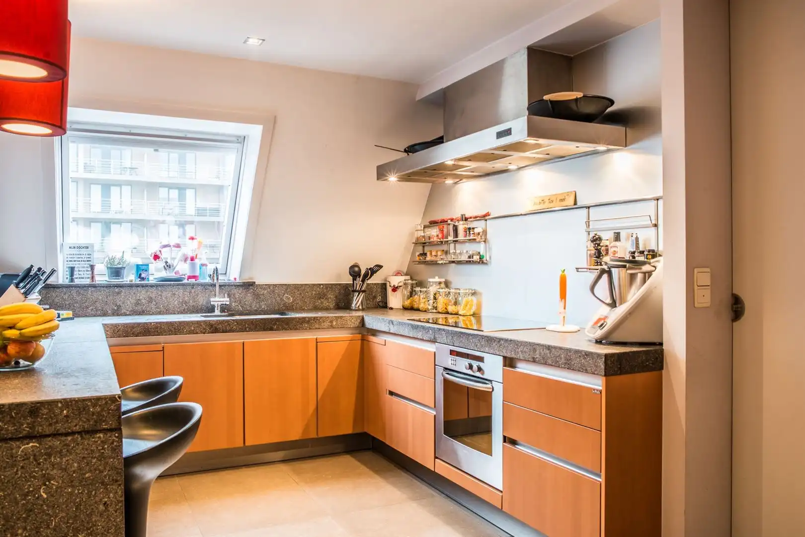 Exclusieve penthouse met unieke zichten en 100m² terras foto 12