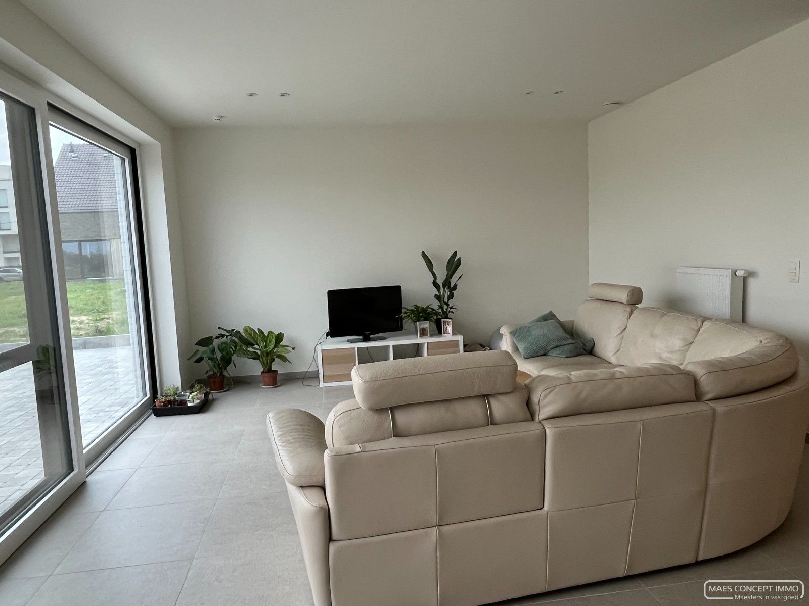 Ruime nieuwbouwwoning te huur in Zwevegem foto 8