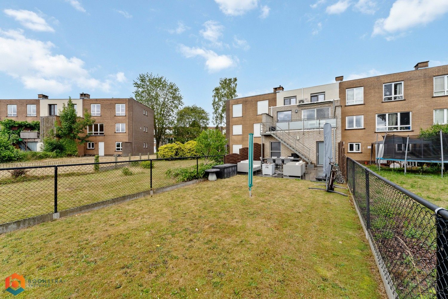 Gerenoveerde woning met 4 slpkrs, garage en tuin foto 14