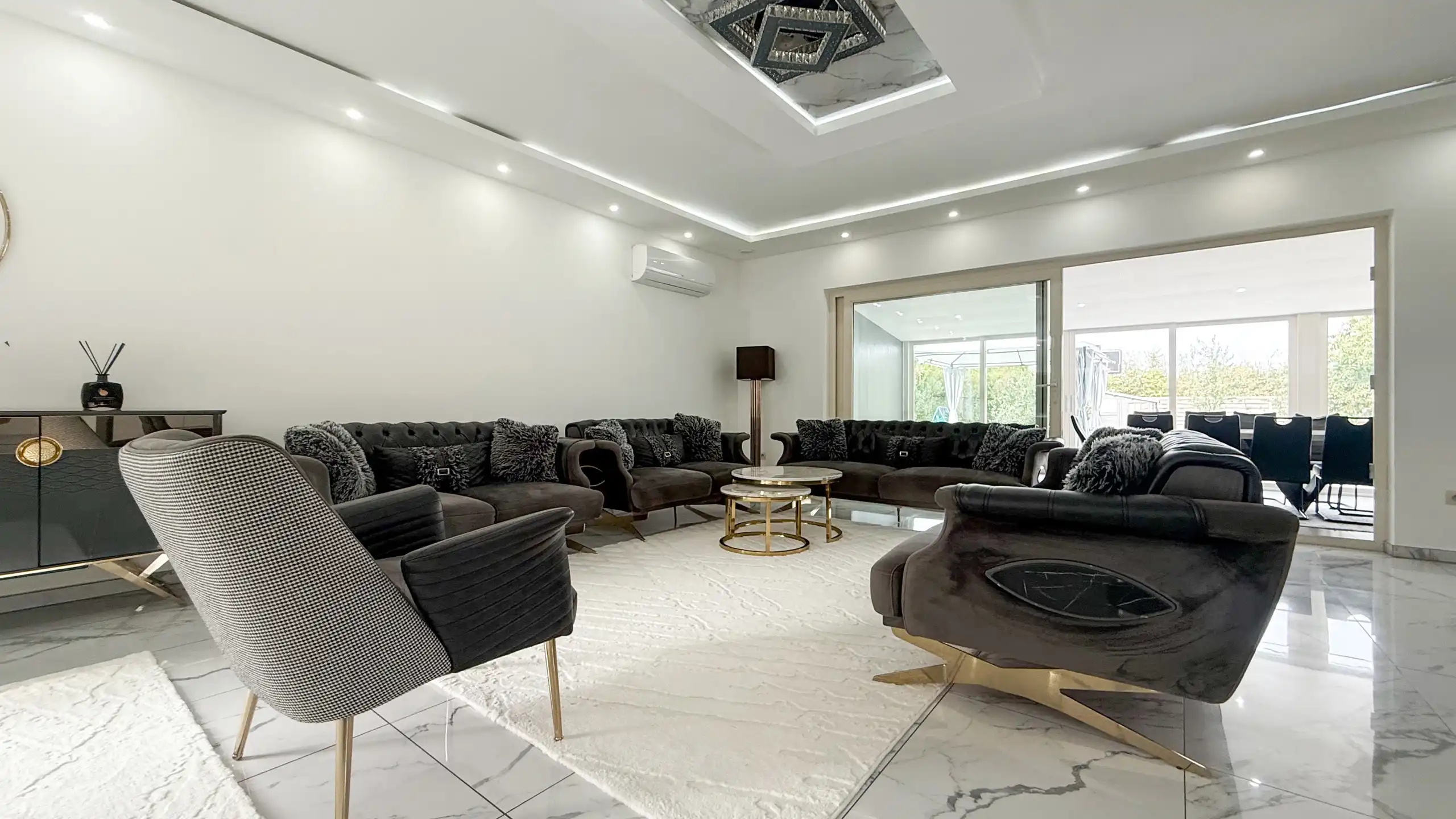 Exclusieve villa met luxueuze leefruimte en 7slpk + veranda! foto 12
