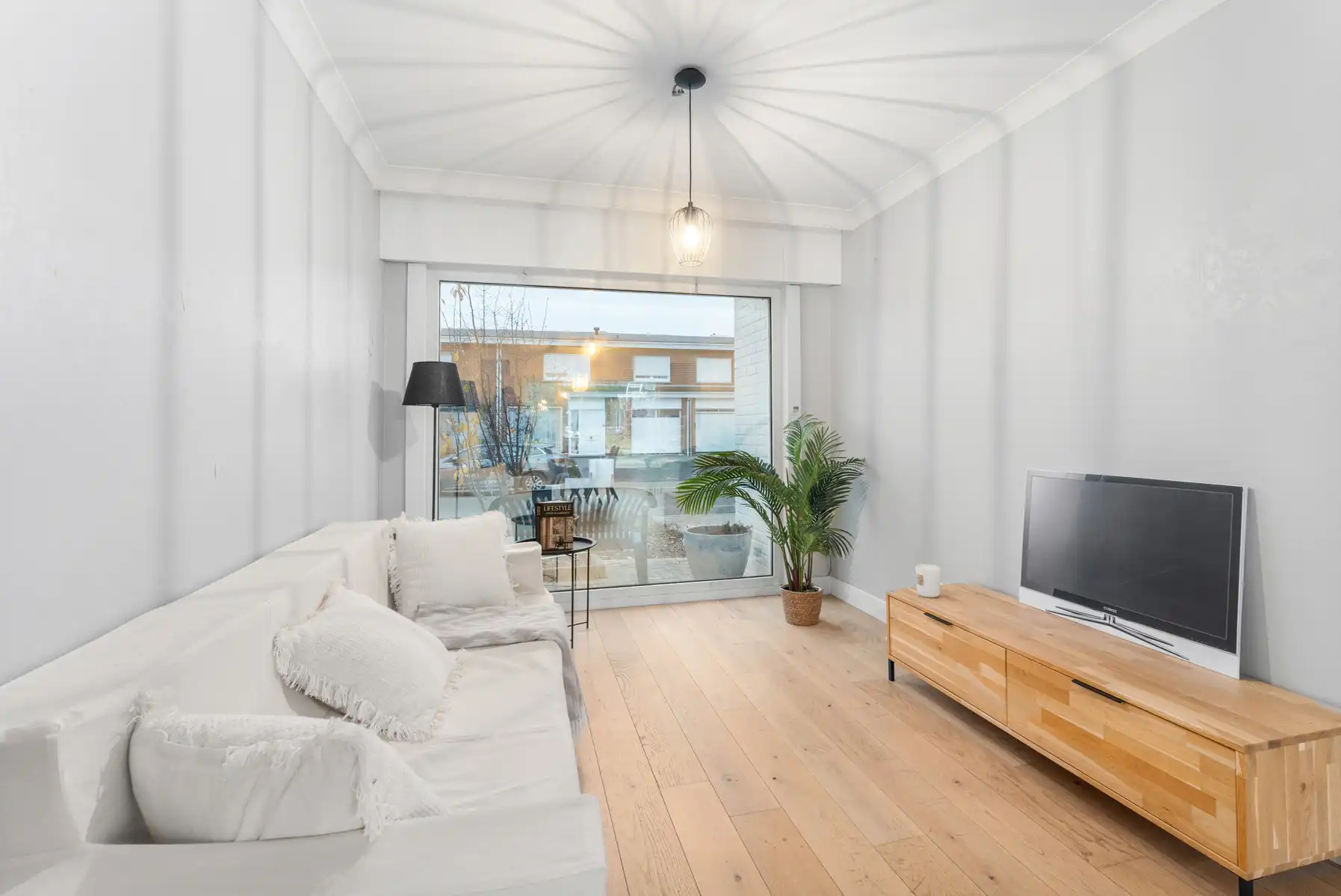 Instapklare woning met 3 slpk, garage en tuin op 256 m²  foto 3