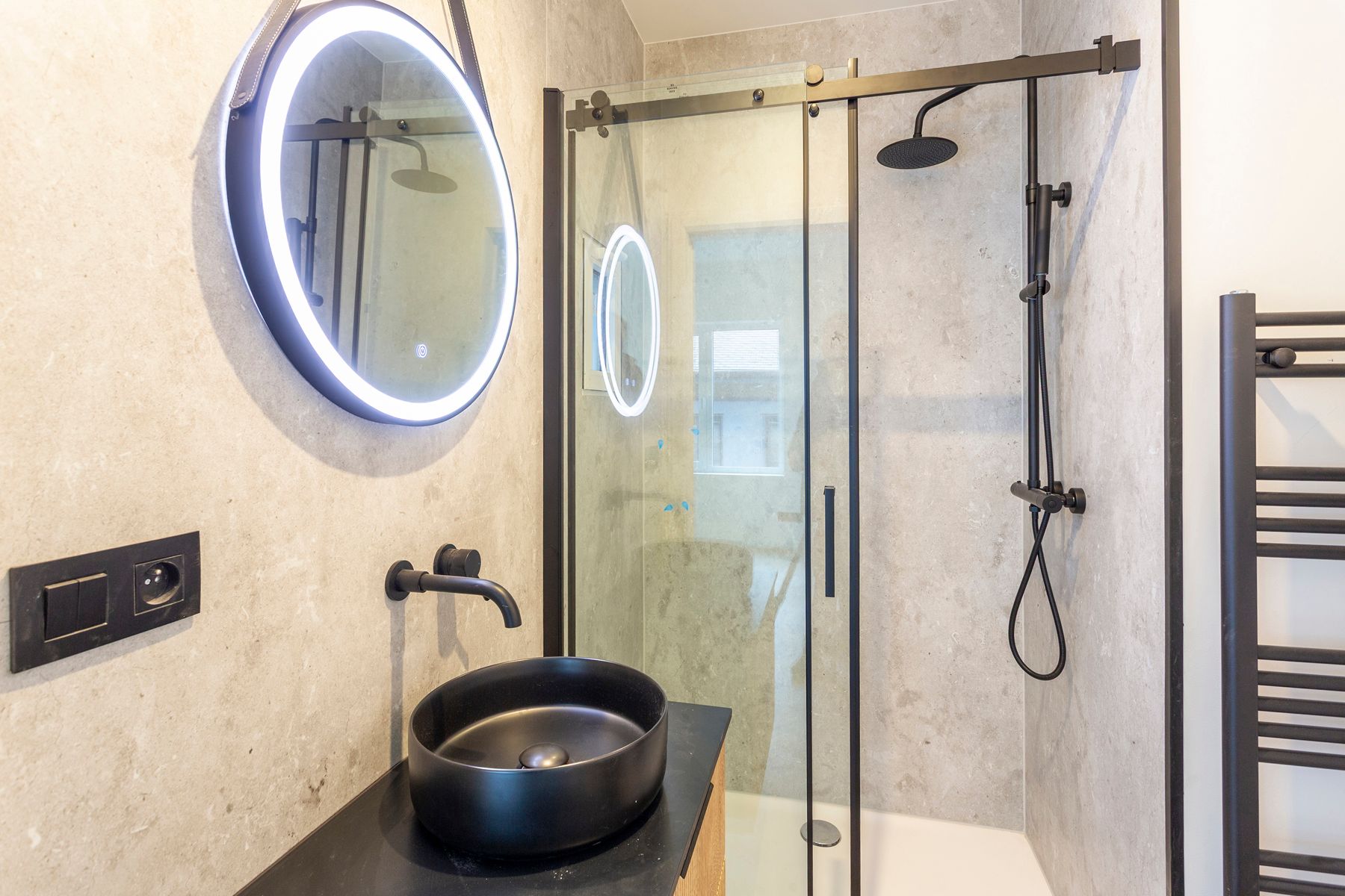 Gerenoveerd 1-slpk appartement op toplocatie!&nbsp; foto 4