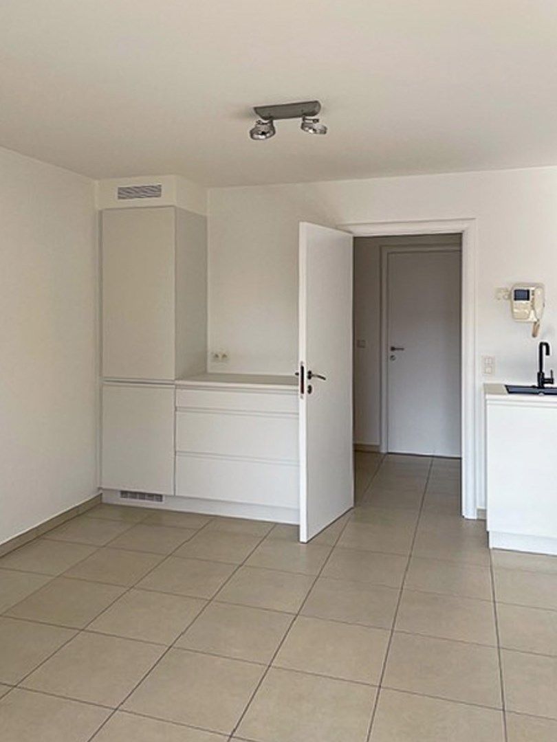 Instapklaar duplexappartement met terras nabij centrum Oostende foto 5