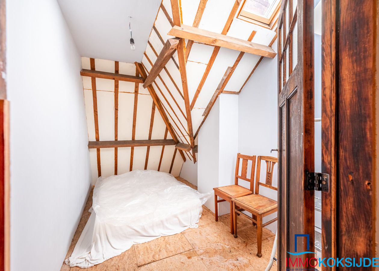 Rustig gelegen koppelwoning met 4 slaapkamers en zonnige tuin foto 24